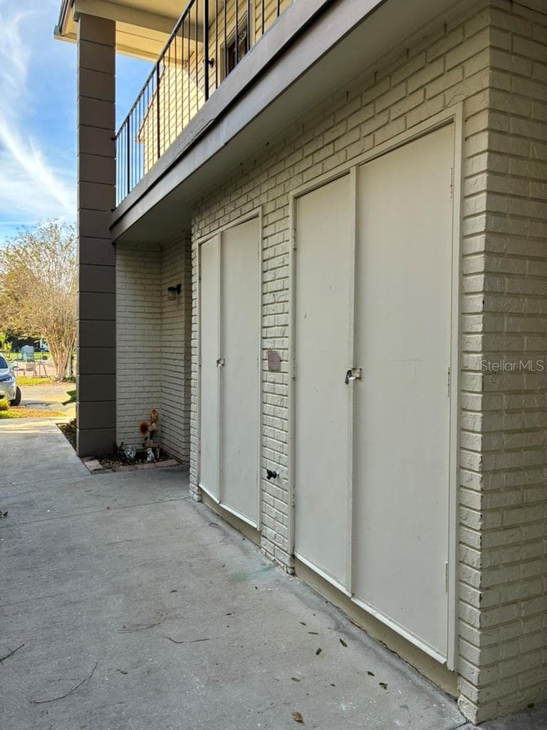 Alleyway and Storage closet - 5999 VILLAGE CIR #990, ORLANDO