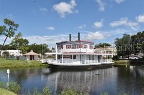 Community clubhouse - 5999 VILLAGE CIR #990, ORLANDO