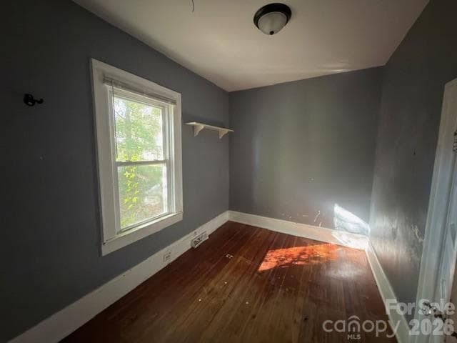 Single Family Residence at 418 W Graham Street, Shelby, photo 6 of 26