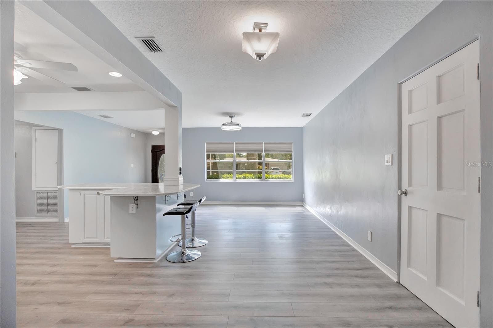 Single Family Residence at 3301 COE AVE, ORLANDO, photo 7 of 35