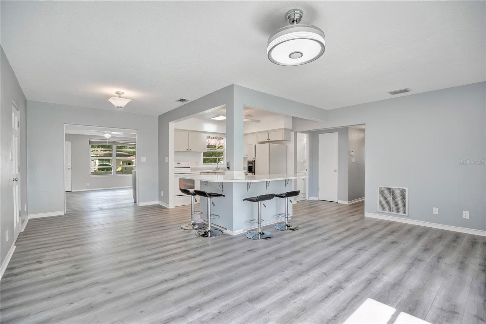 Single Family Residence at 3301 COE AVE, ORLANDO, photo 9 of 35
