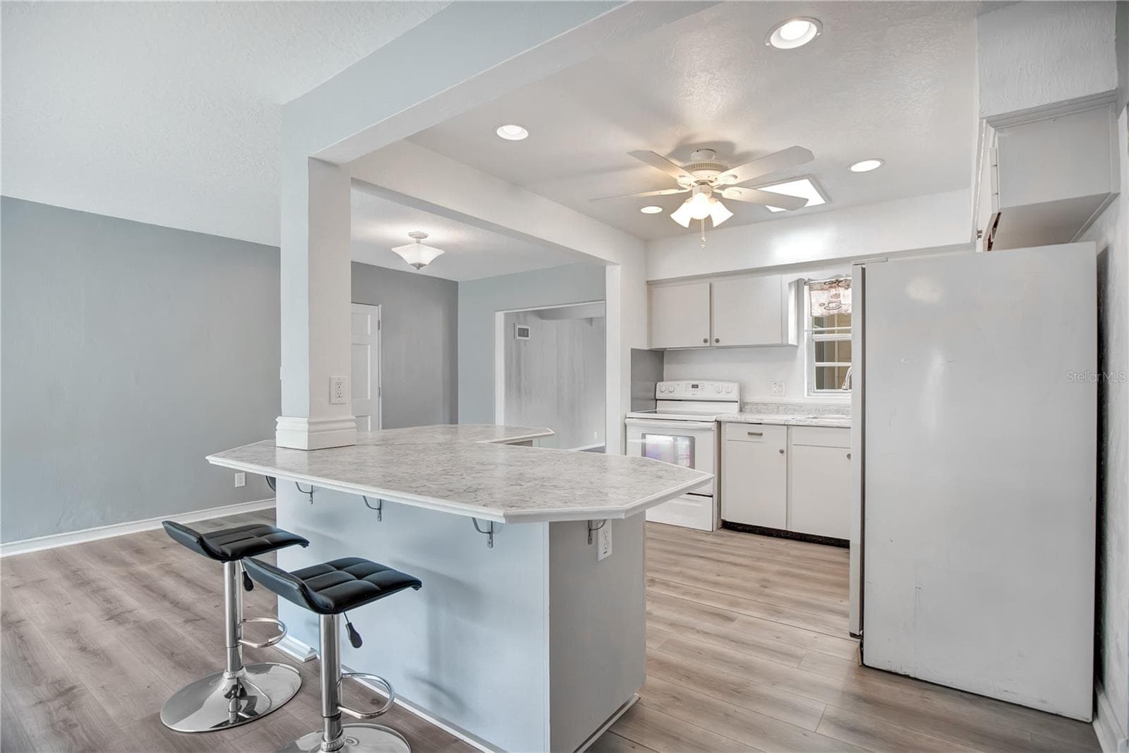 Single Family Residence at 3301 COE AVE, ORLANDO, photo 11 of 35