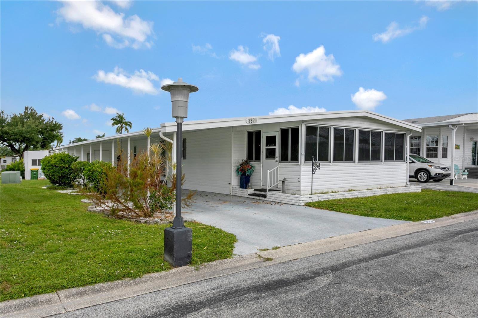 Manufactured Home at 3329 OVERCUP OAK TER, SARASOTA, photo 16 of 45