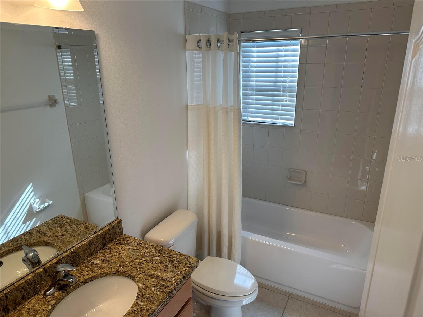 Single Family Residence at 10774 CABBAGE TREE LOOP, ORLANDO, photo 7 of 15