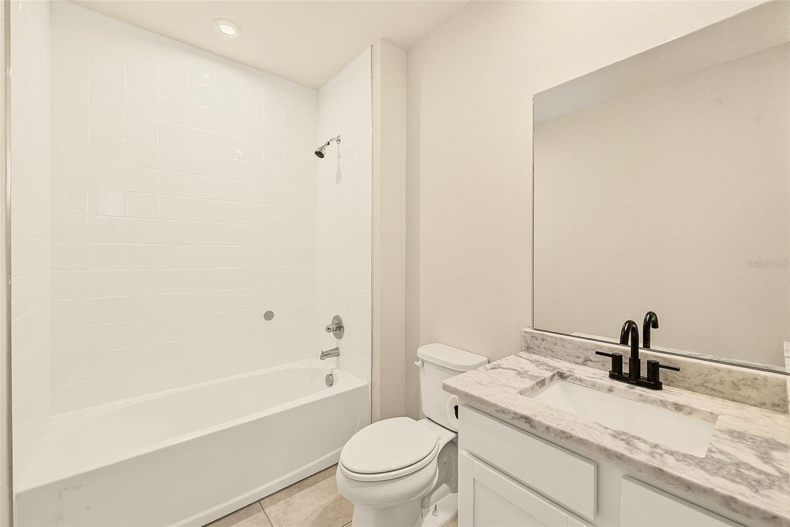 HALL BATH - 35235 GENDRY ST, ZEPHYRHILLS