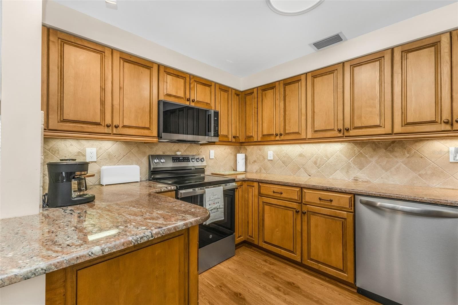 Condominium at 521 W VENICE AVE #21, VENICE, photo 14 of 31