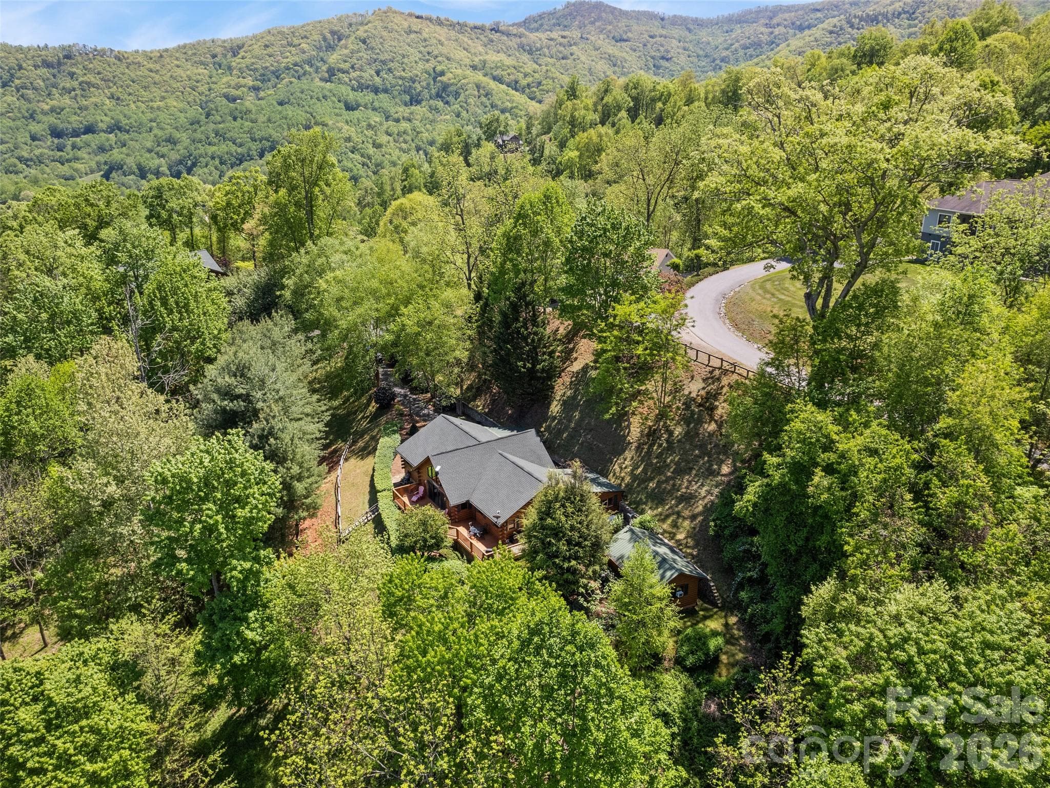 Single Family Residence at 970 Campbell Mountain Drive, Waynesville, photo 8 of 35