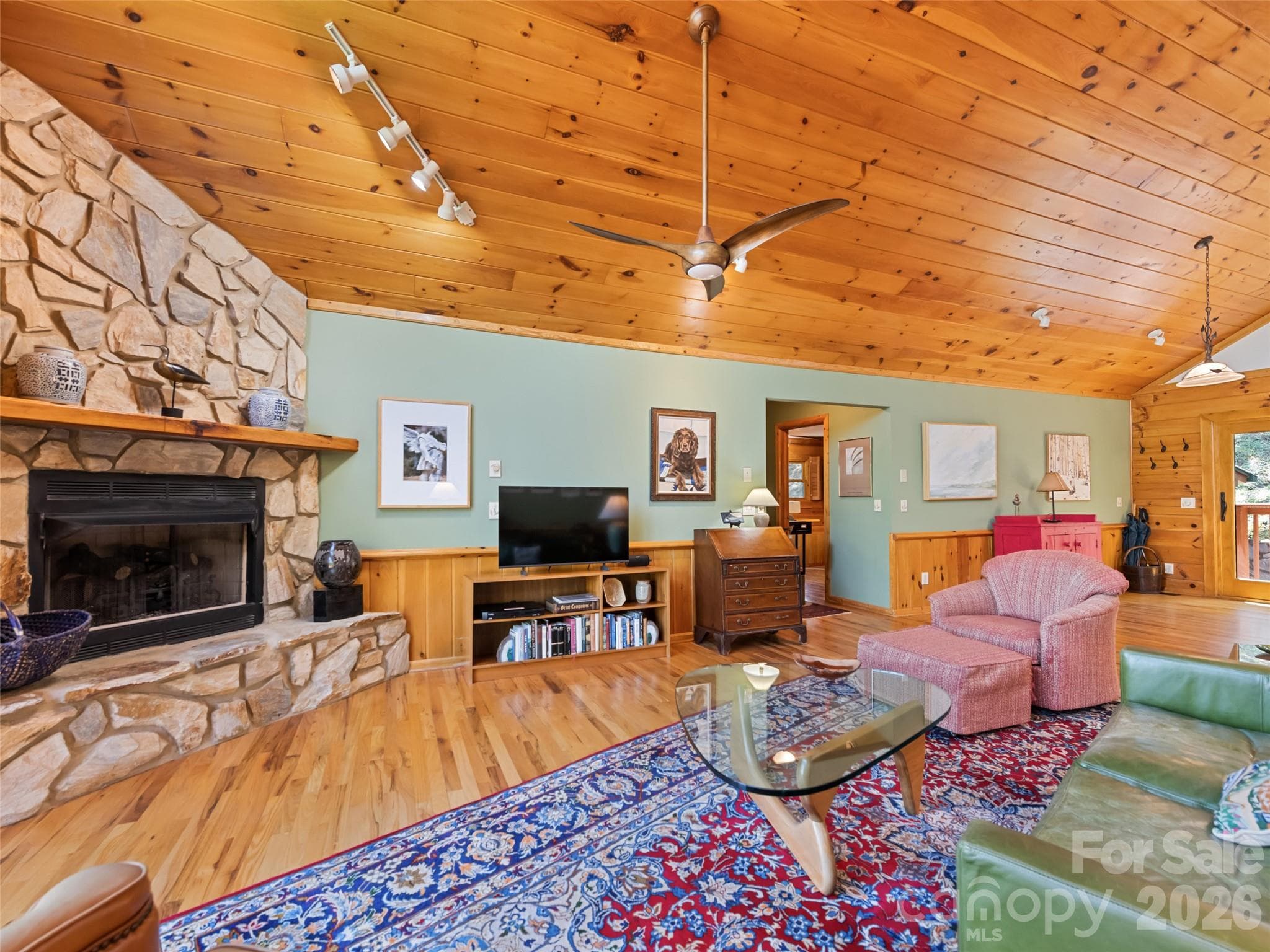 Single Family Residence at 970 Campbell Mountain Drive, Waynesville, photo 12 of 35