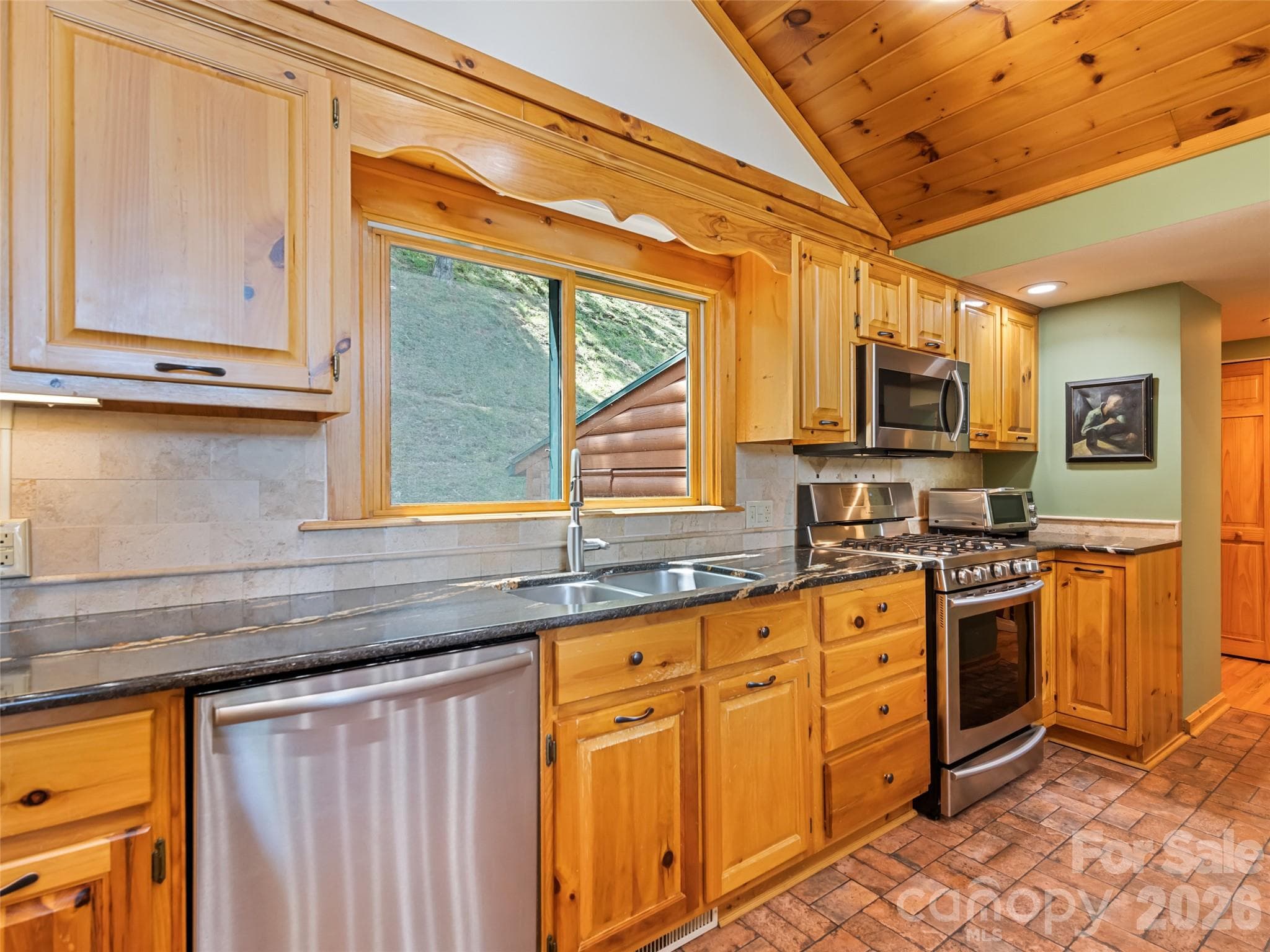 Single Family Residence at 970 Campbell Mountain Drive, Waynesville, photo 15 of 35
