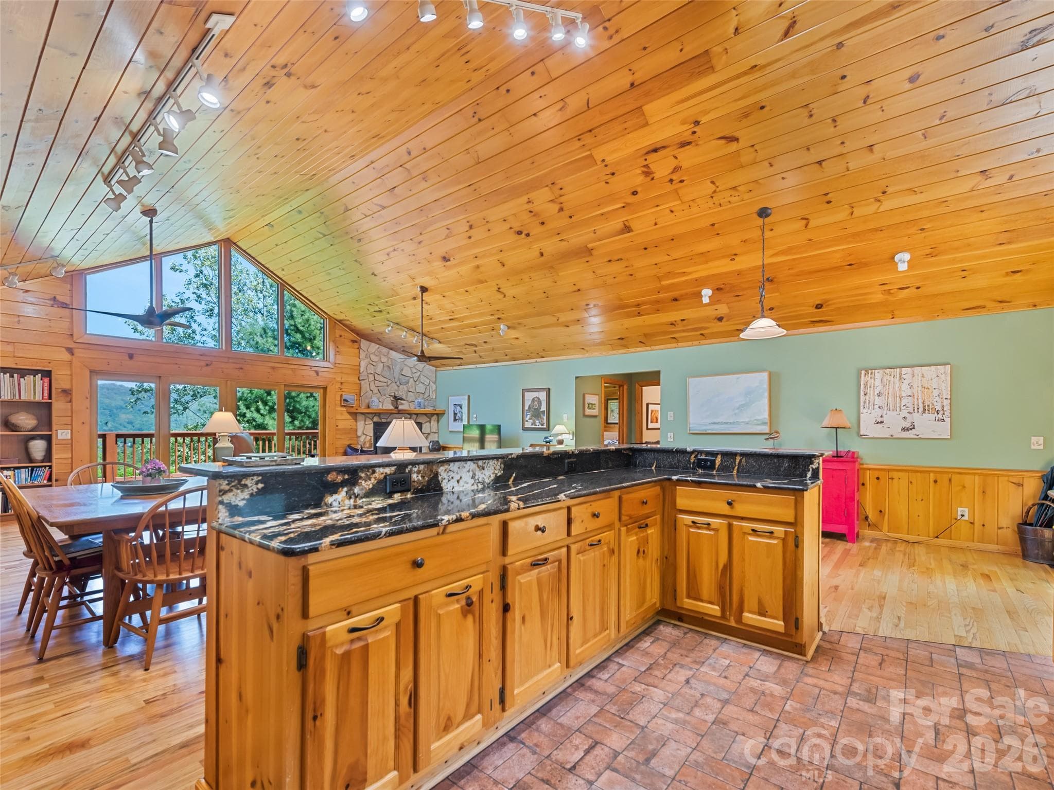 Single Family Residence at 970 Campbell Mountain Drive, Waynesville, photo 16 of 35