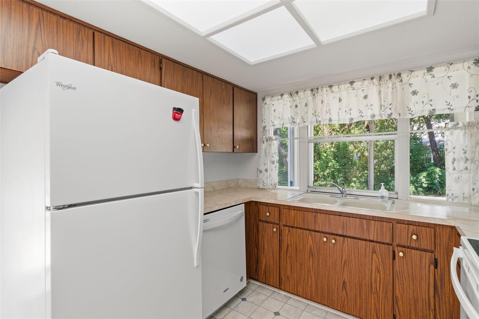 Single Family Residence at 6402 OCEAN PINES LN, SPRING HILL, photo 19 of 88