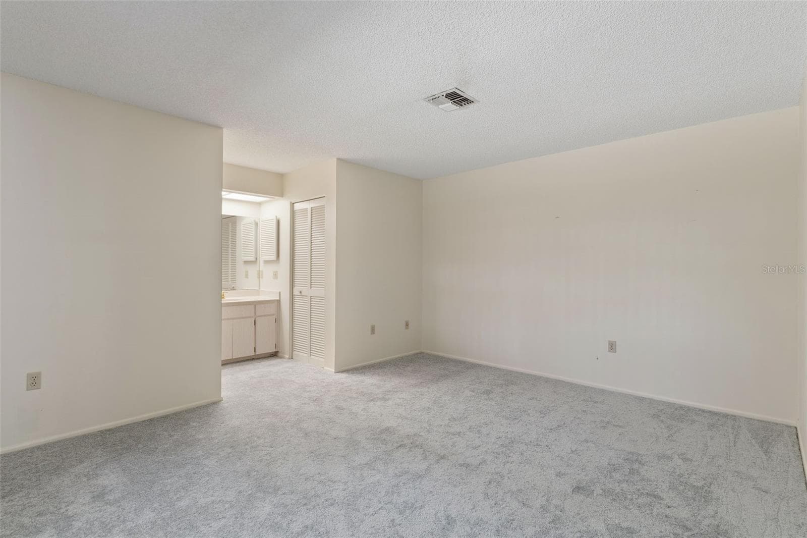Single Family Residence at 6402 OCEAN PINES LN, SPRING HILL, photo 21 of 88