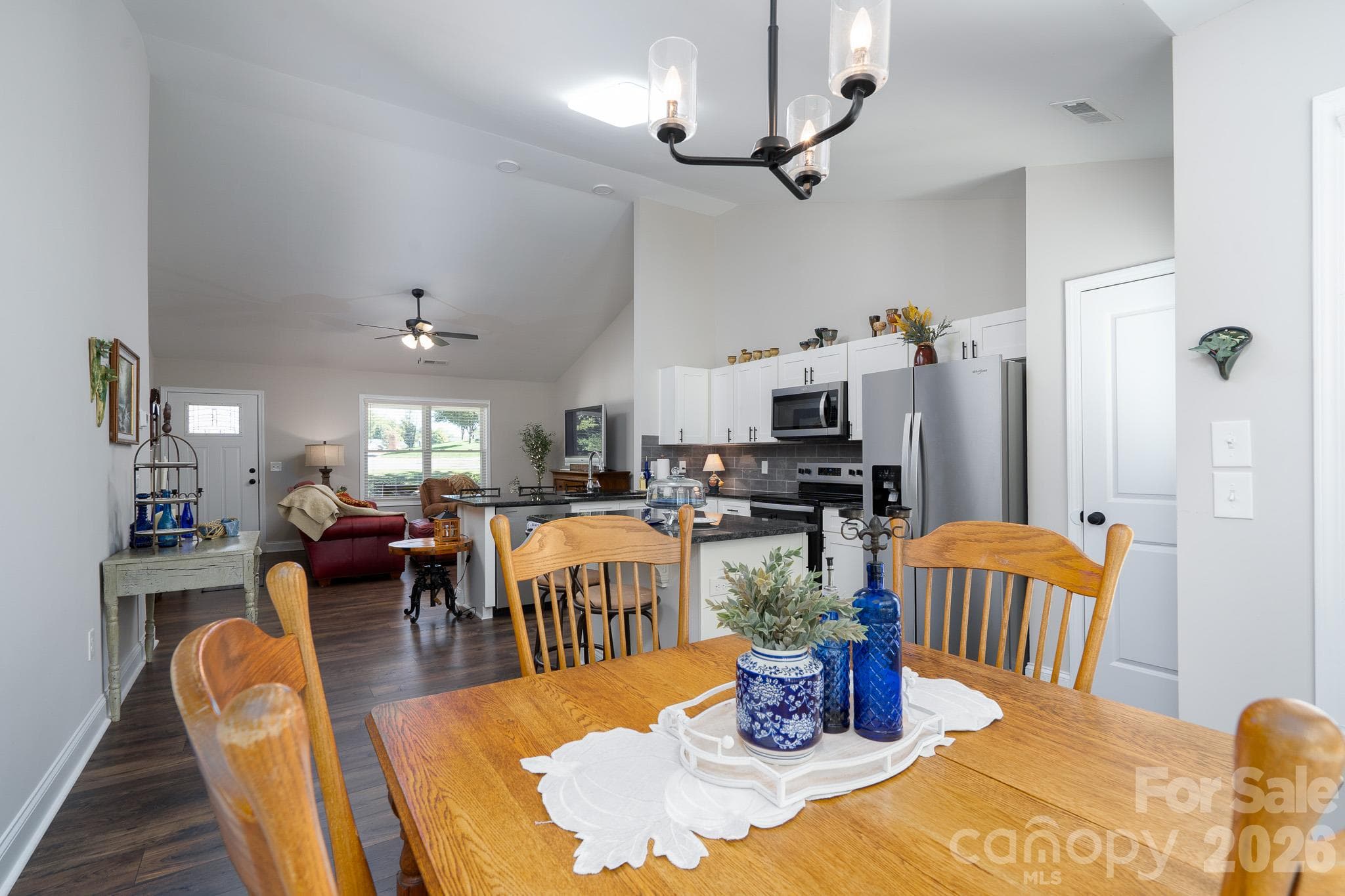 Single Family Residence at 1004 Osprey Lane, China Grove, photo 9 of 34