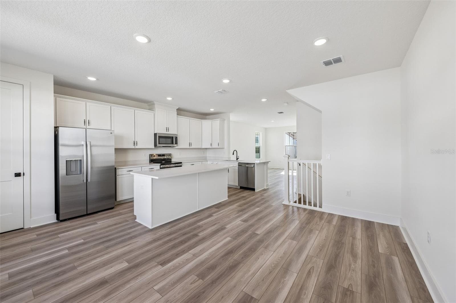 Townhouse at 15081 GROVESIDE RD, WINTER GARDEN, photo 4 of 43