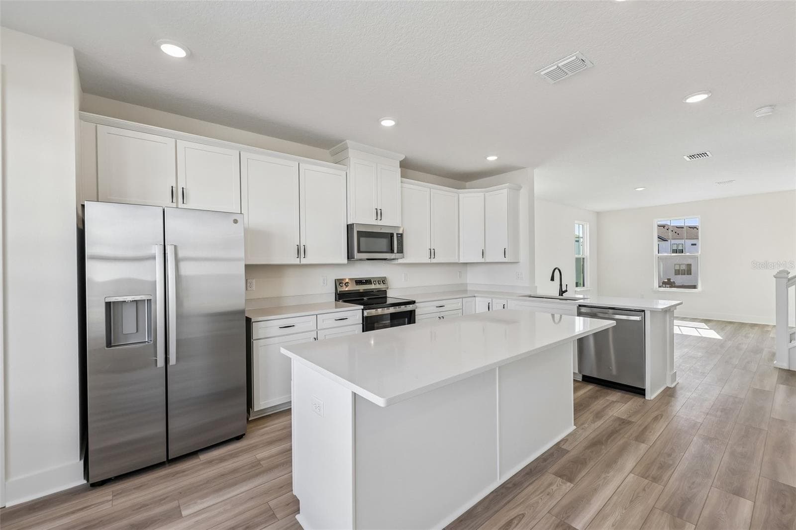Townhouse at 15081 GROVESIDE RD, WINTER GARDEN, photo 11 of 43