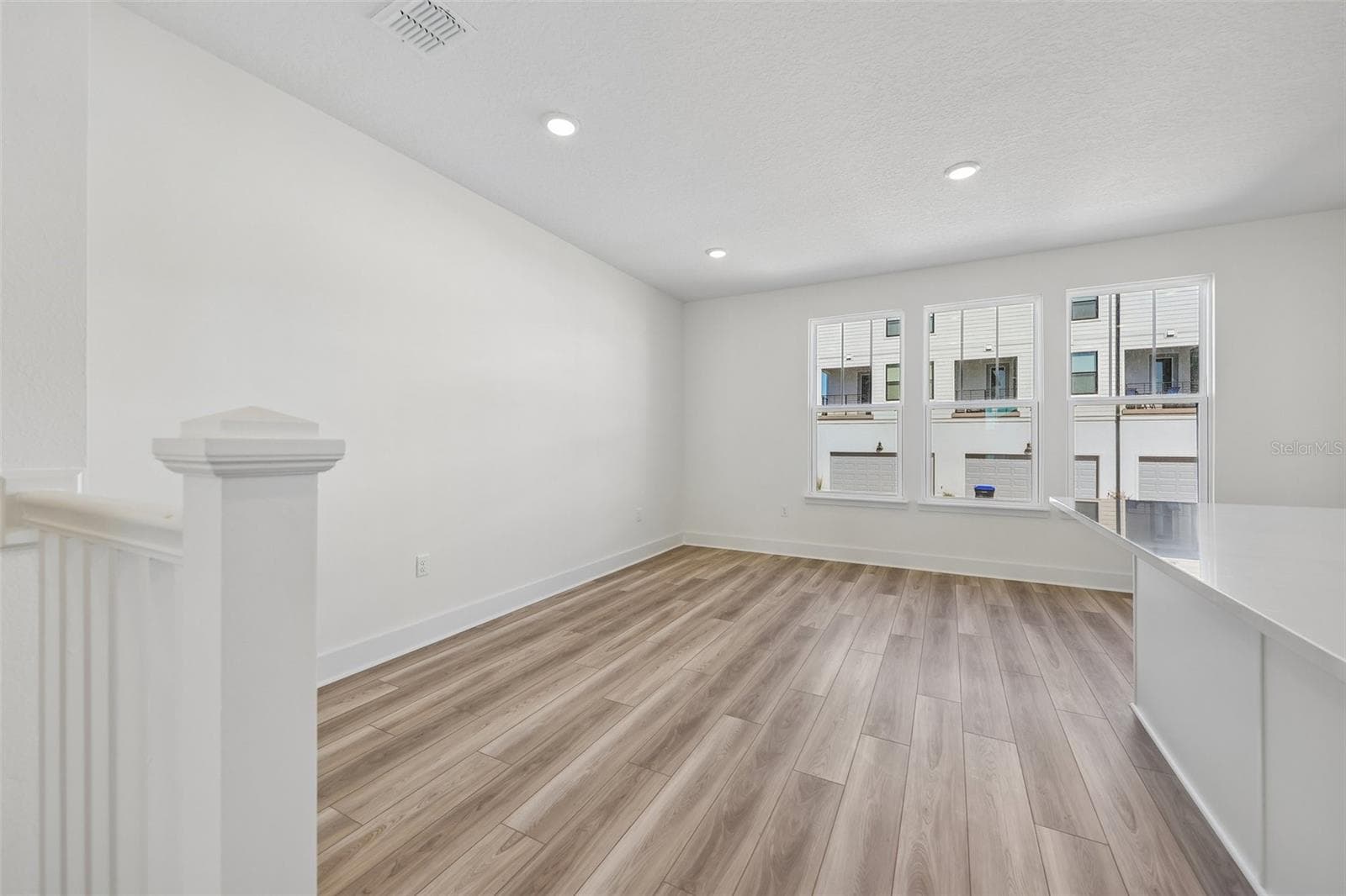 Townhouse at 15081 GROVESIDE RD, WINTER GARDEN, photo 16 of 43