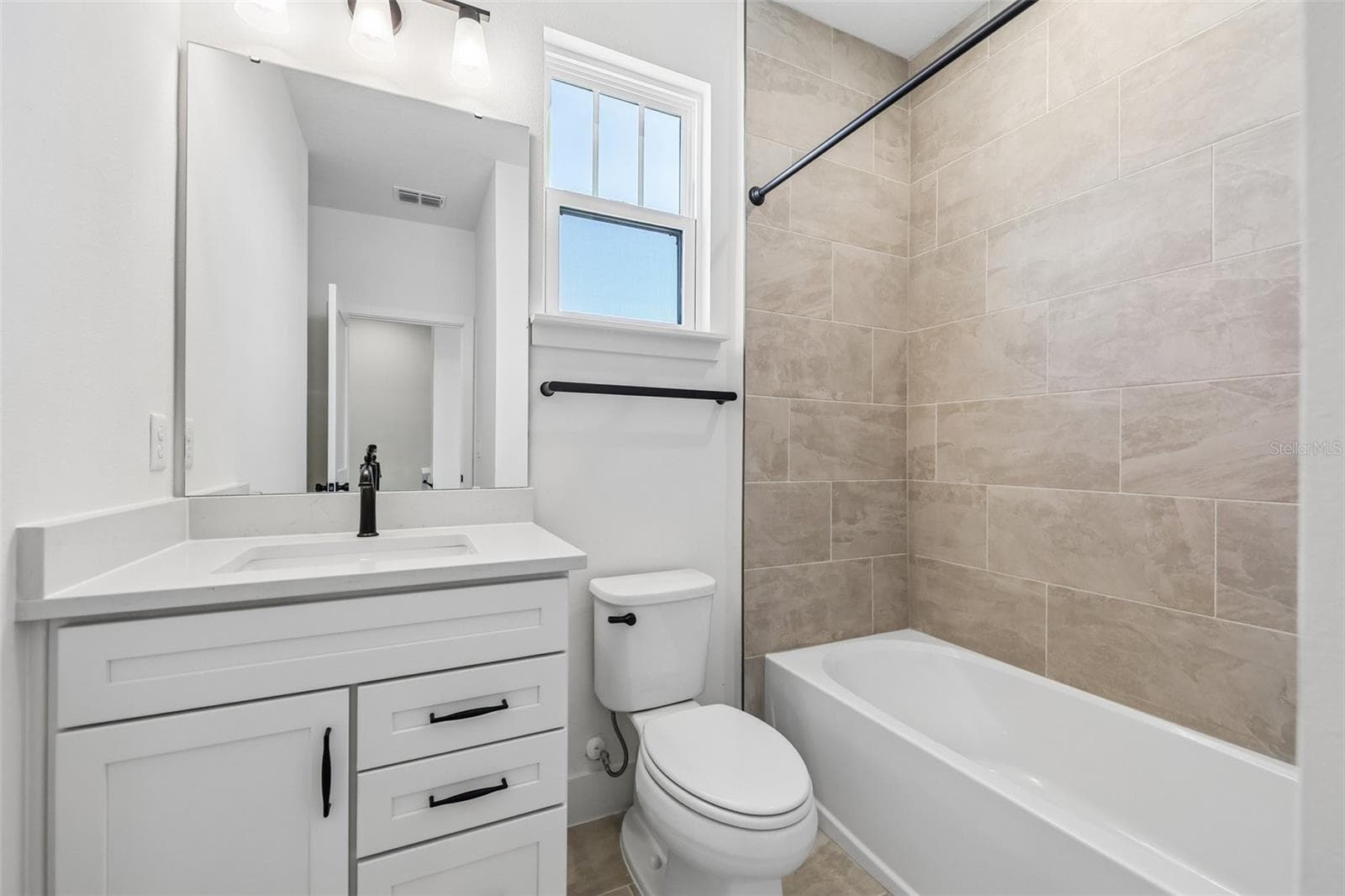 Townhouse at 15081 GROVESIDE RD, WINTER GARDEN, photo 22 of 43