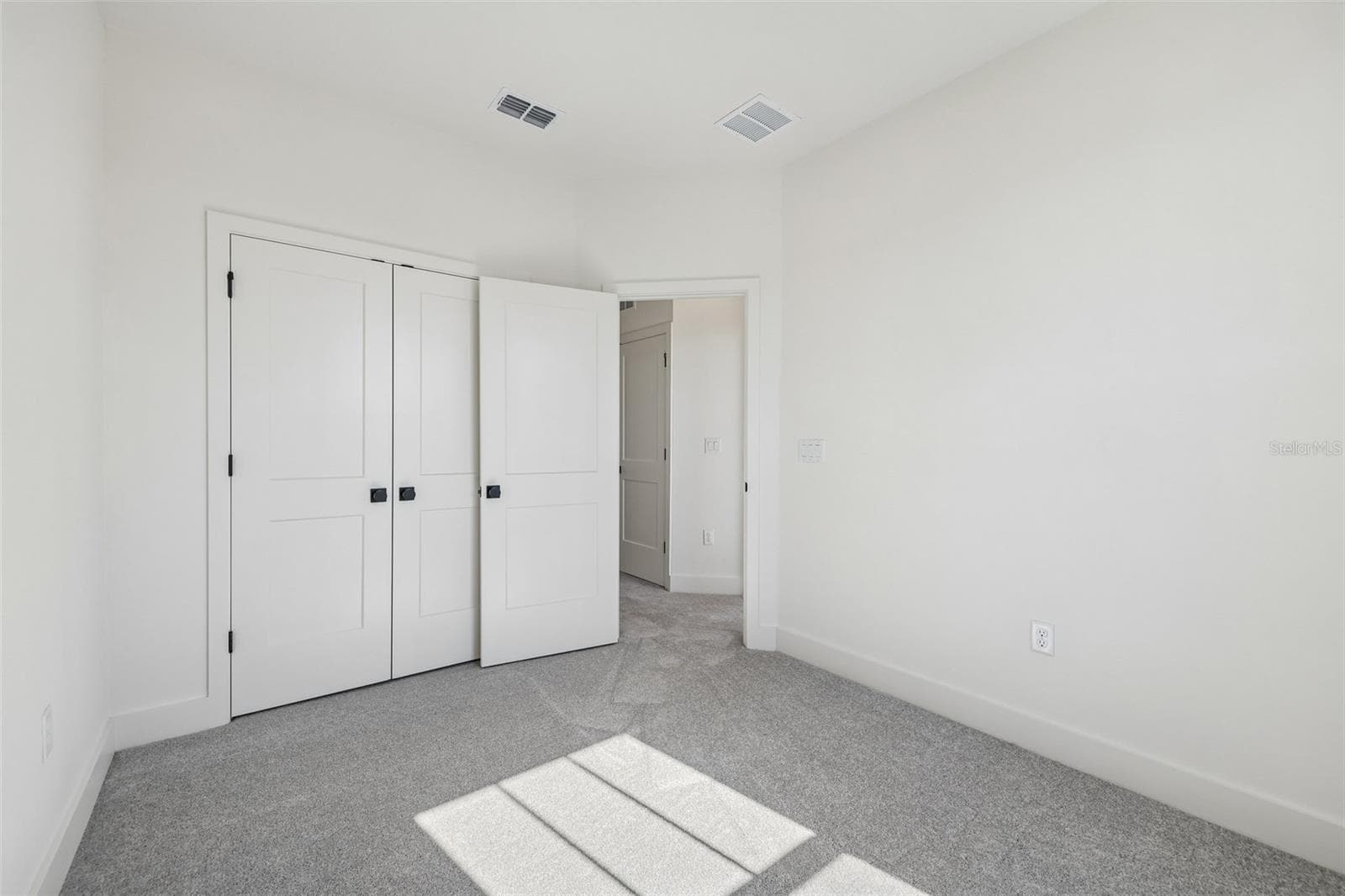Townhouse at 15081 GROVESIDE RD, WINTER GARDEN, photo 32 of 43