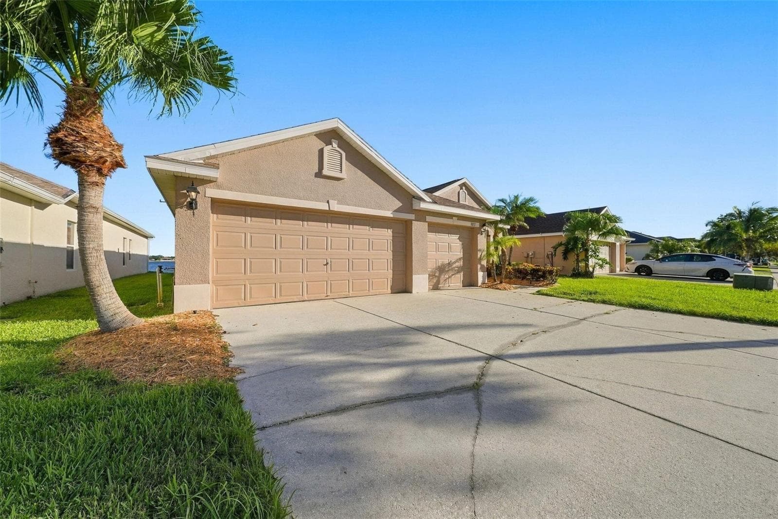 Single Family Residence at 1822 MIRA LAGO CIR, RUSKIN, photo 2 of 65