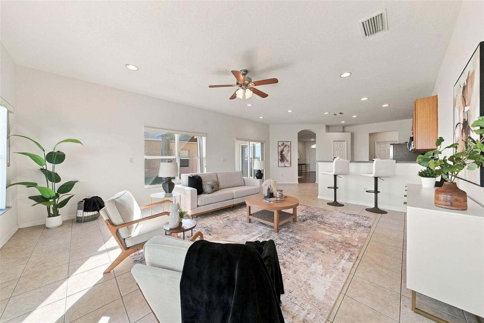 Single Family Residence at 1822 MIRA LAGO CIR, RUSKIN, photo 14 of 65