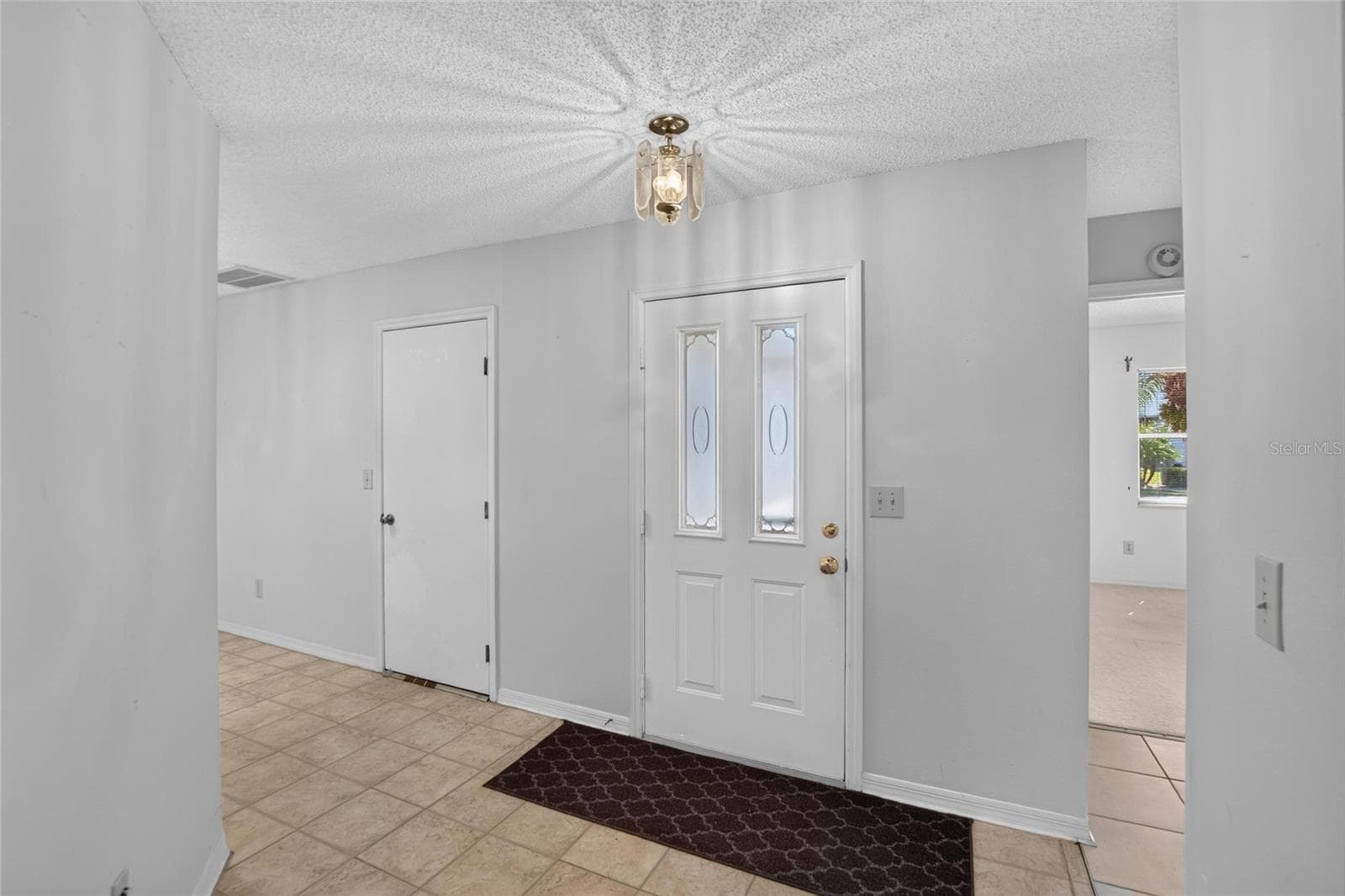 Single Family Residence at 1940 GRAND CYPRESS LN, SUN CITY CENTER, photo 4 of 63