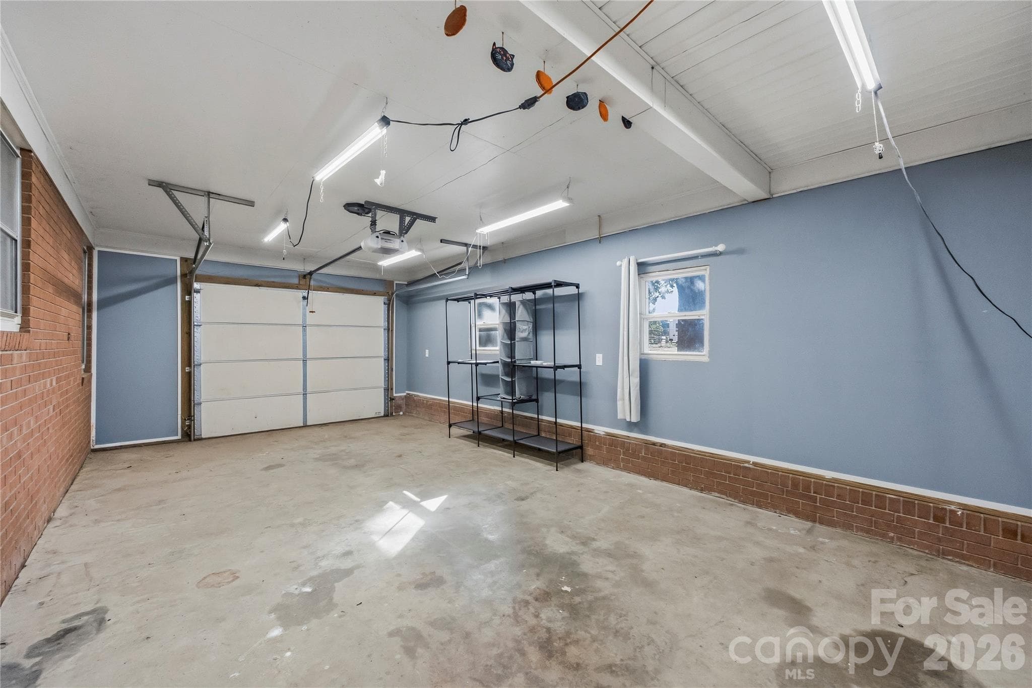 Enclosed Garage - 22578 S Nc Highway 109 None, Denton
