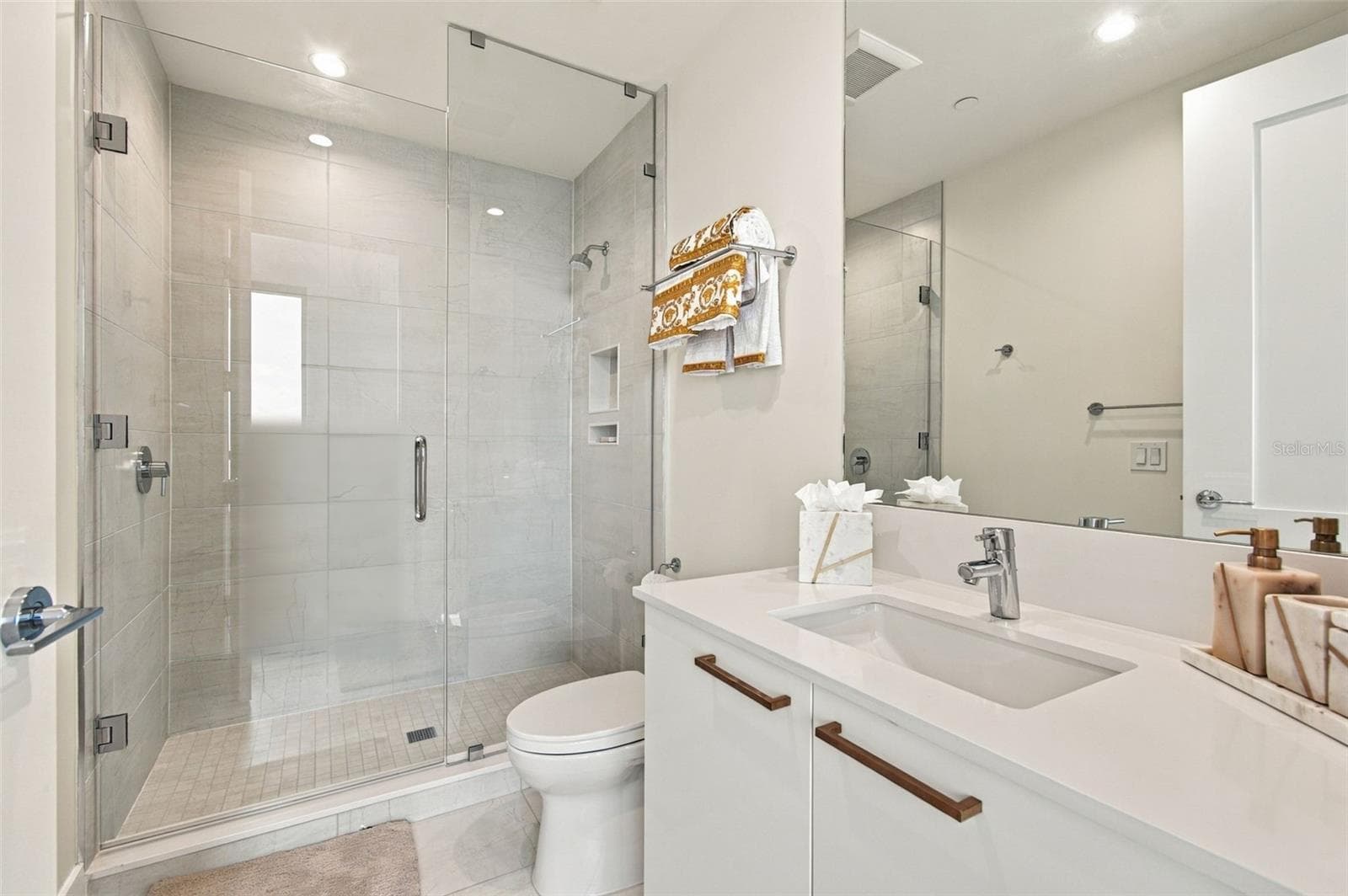 Condominium at 2103 BAYSHORE BLVD #706, TAMPA, photo 23 of 41