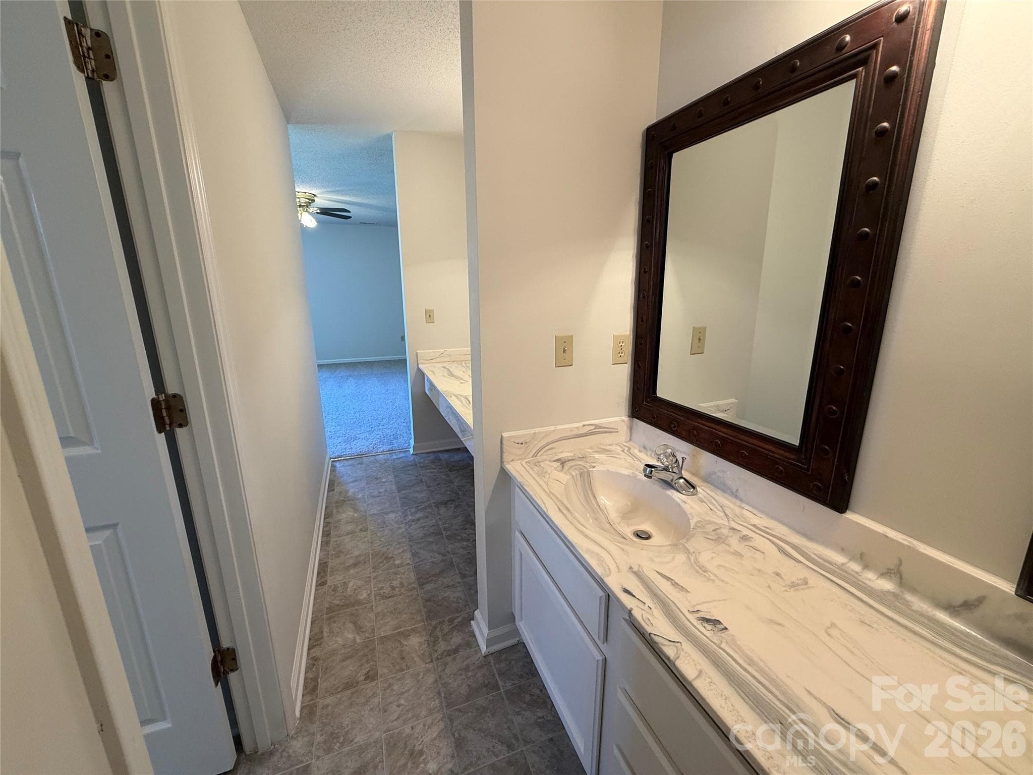 Single Family Residence at 5244 Dayan Drive, Charlotte, photo 10 of 21