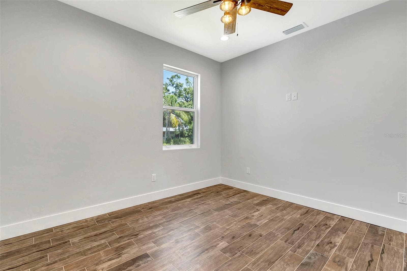 Single Family Residence at 2135 SE CARLSTROM FIELD RD, ARCADIA, photo 8 of 44