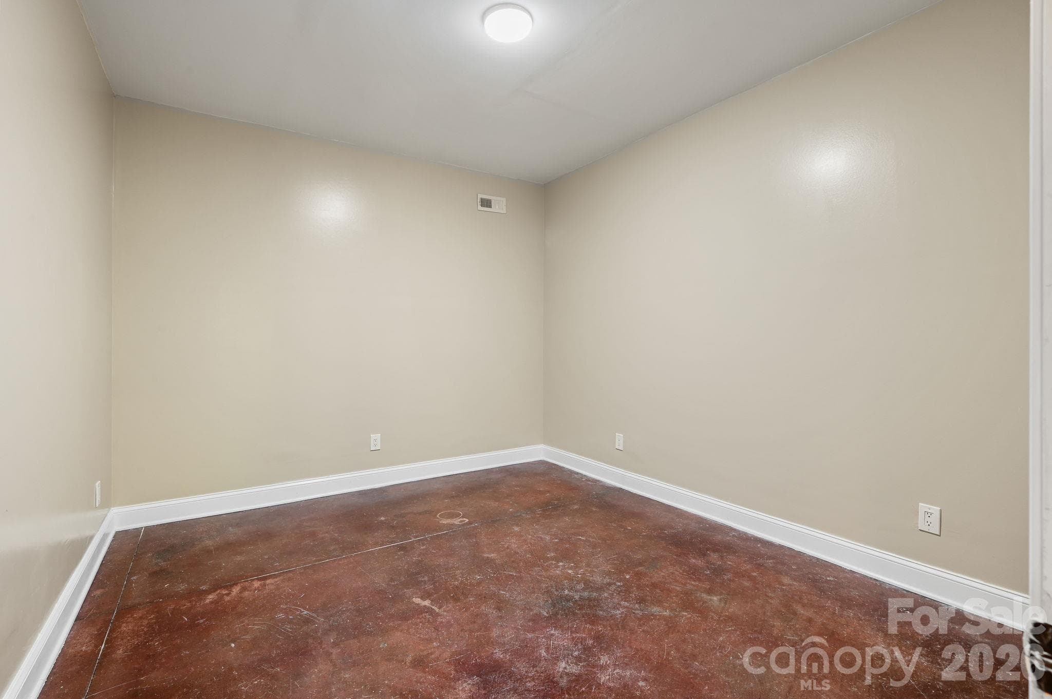 Single Family Residence at 314 Woodland Drive, Swannanoa, photo 25 of 27