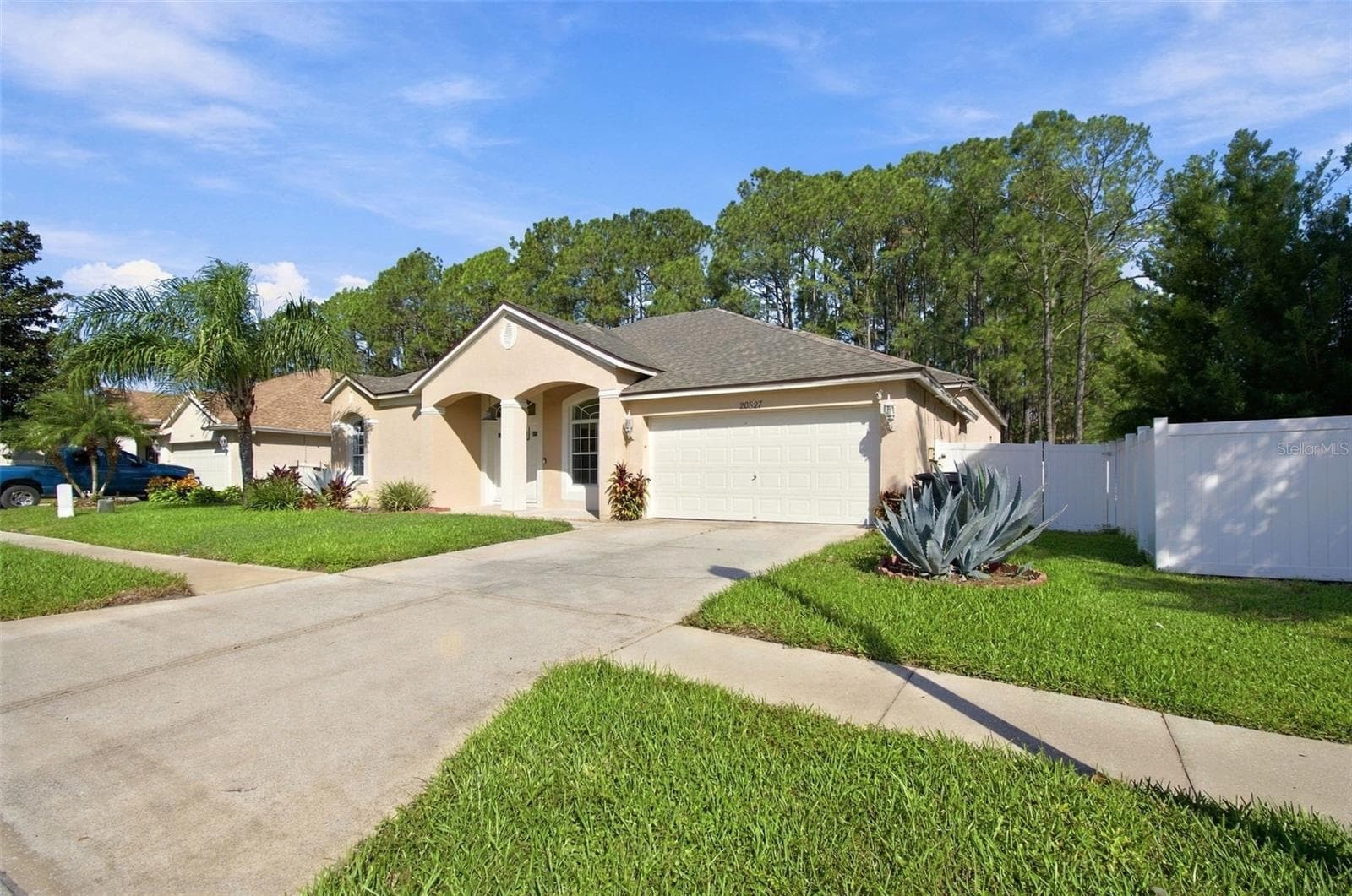 Single Family Residence at 20827 WOODVALE LN, LAND O LAKES, photo 7 of 97