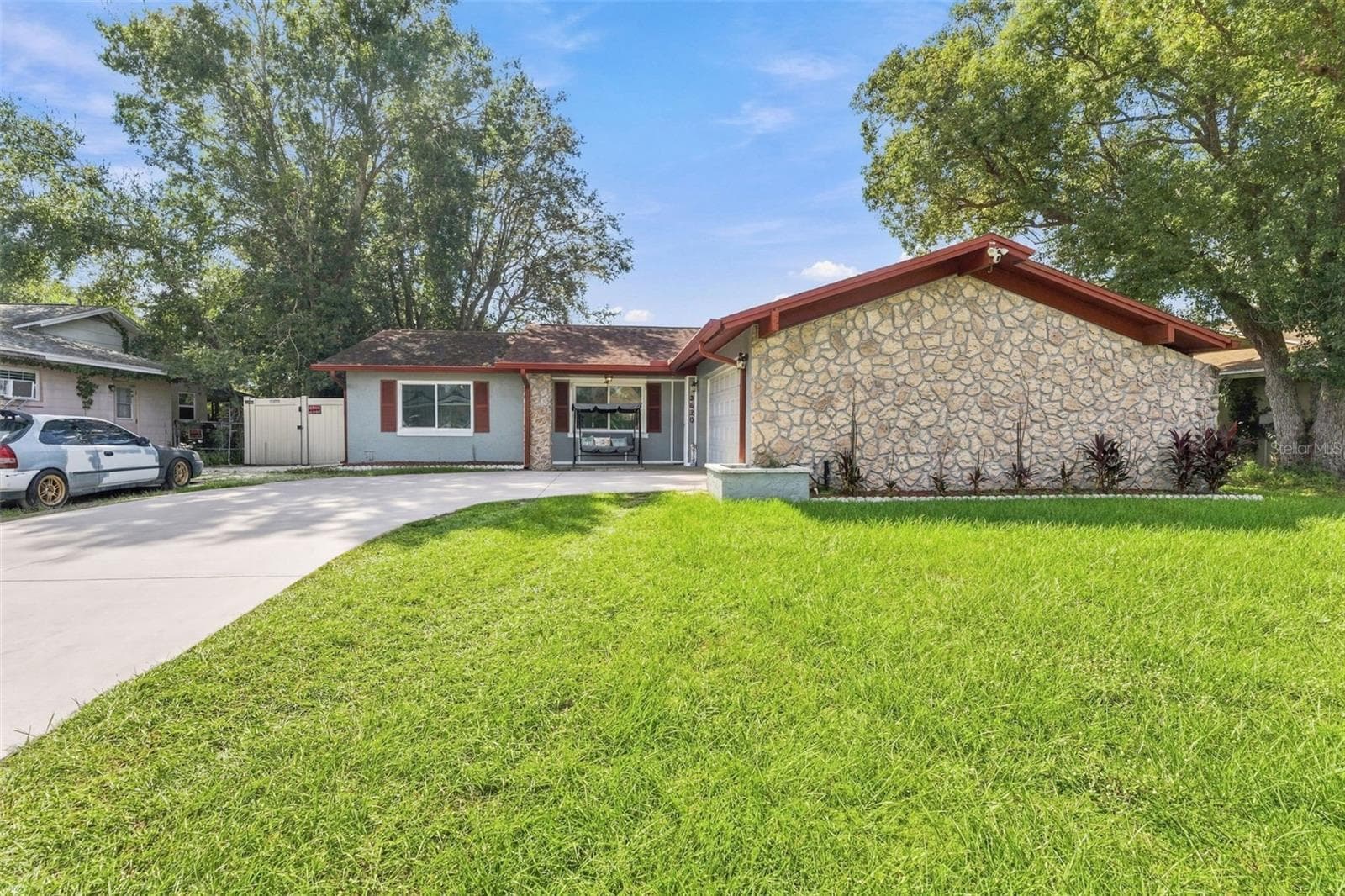 Single Family Residence at 3620 COPPERTREE CIR, BRANDON, photo 2 of 45