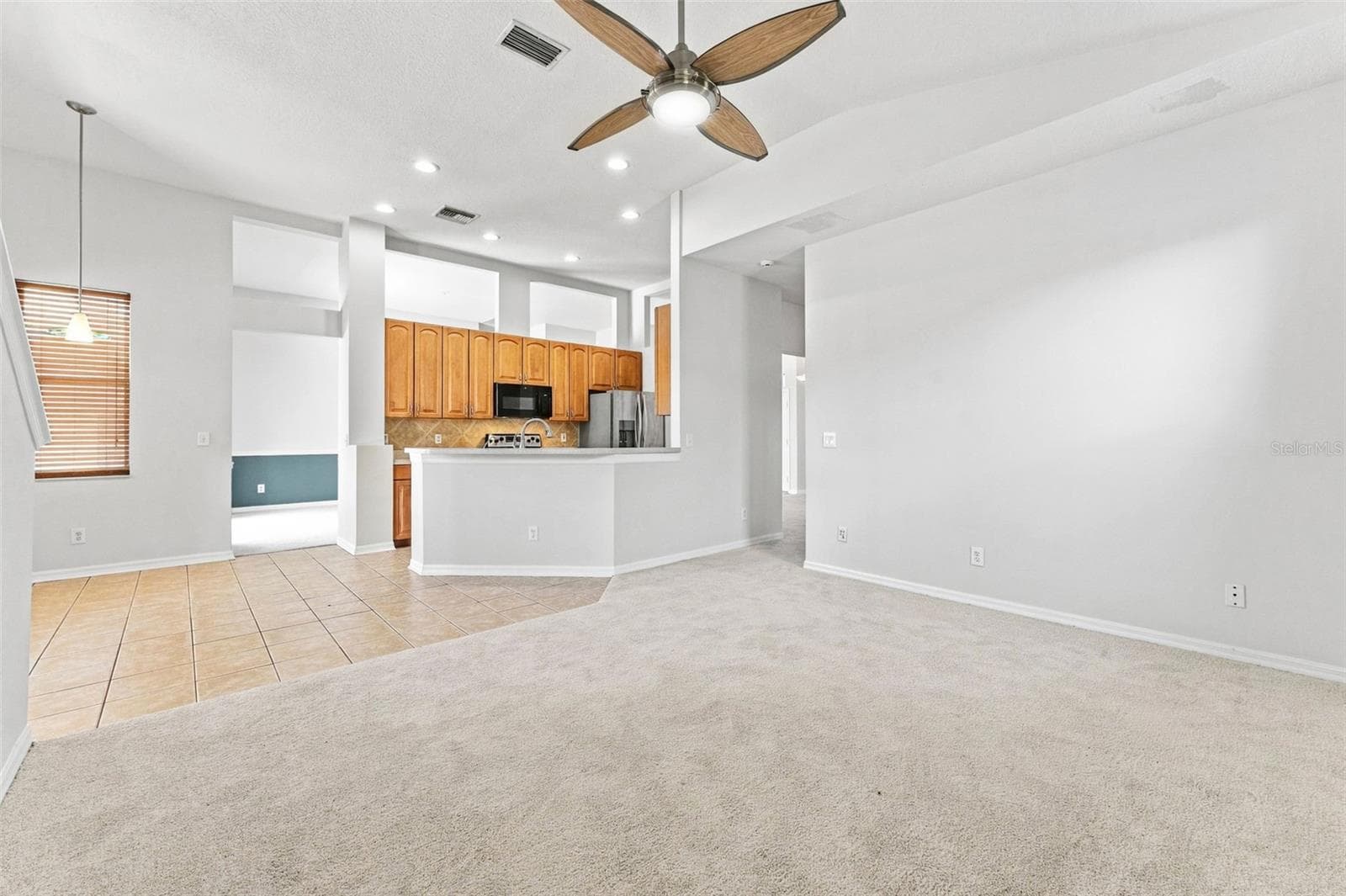 Single Family Residence at 11617 GROVE ARCADE DR, RIVERVIEW, photo 16 of 50