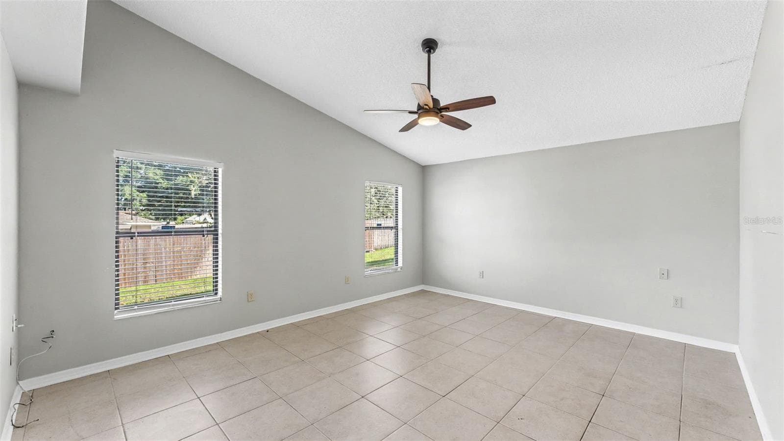 Single Family Residence at 751 CEDAR KNOLL DR N, LAKELAND, photo 16 of 42
