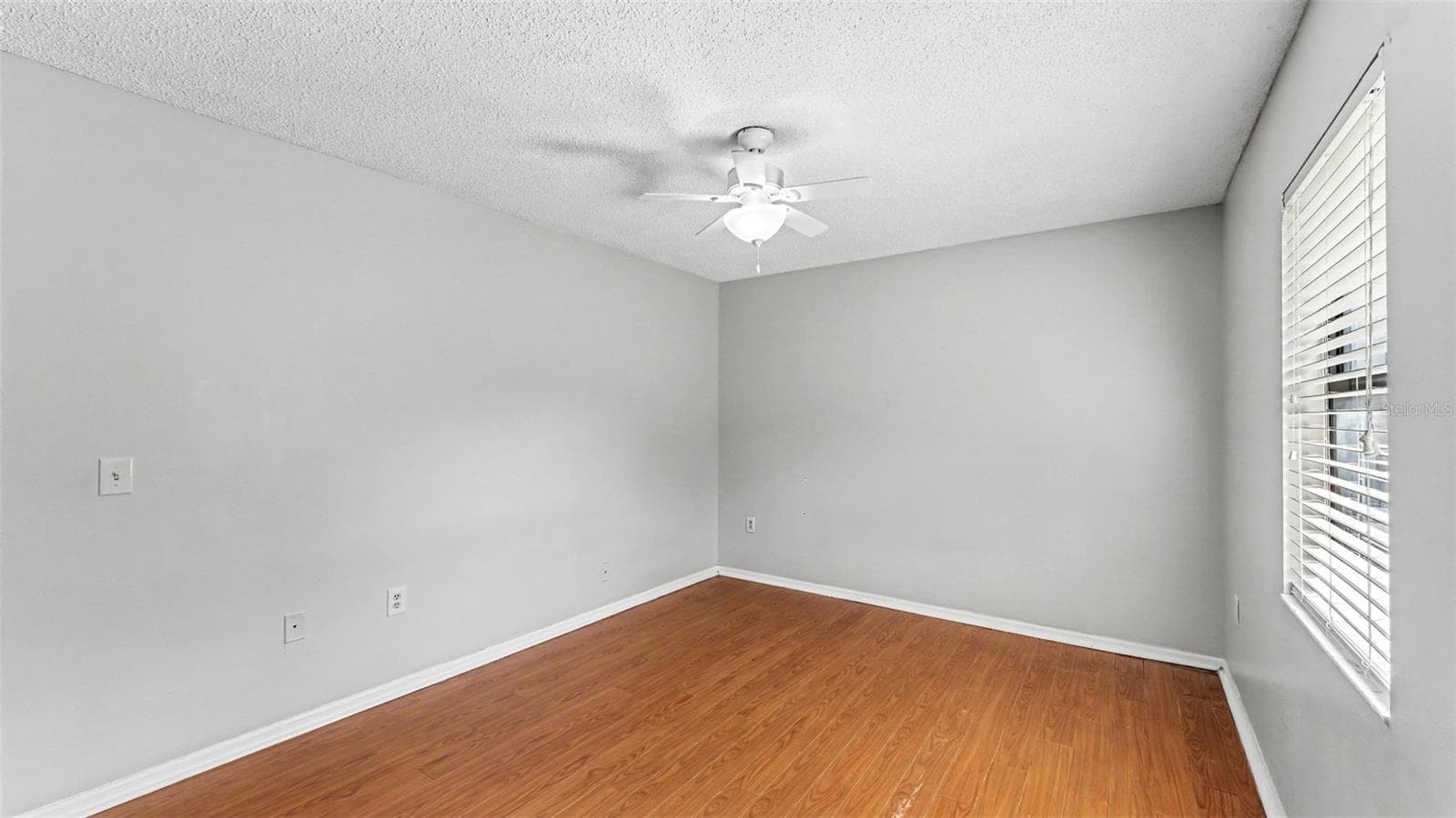 Single Family Residence at 751 CEDAR KNOLL DR N, LAKELAND, photo 28 of 42