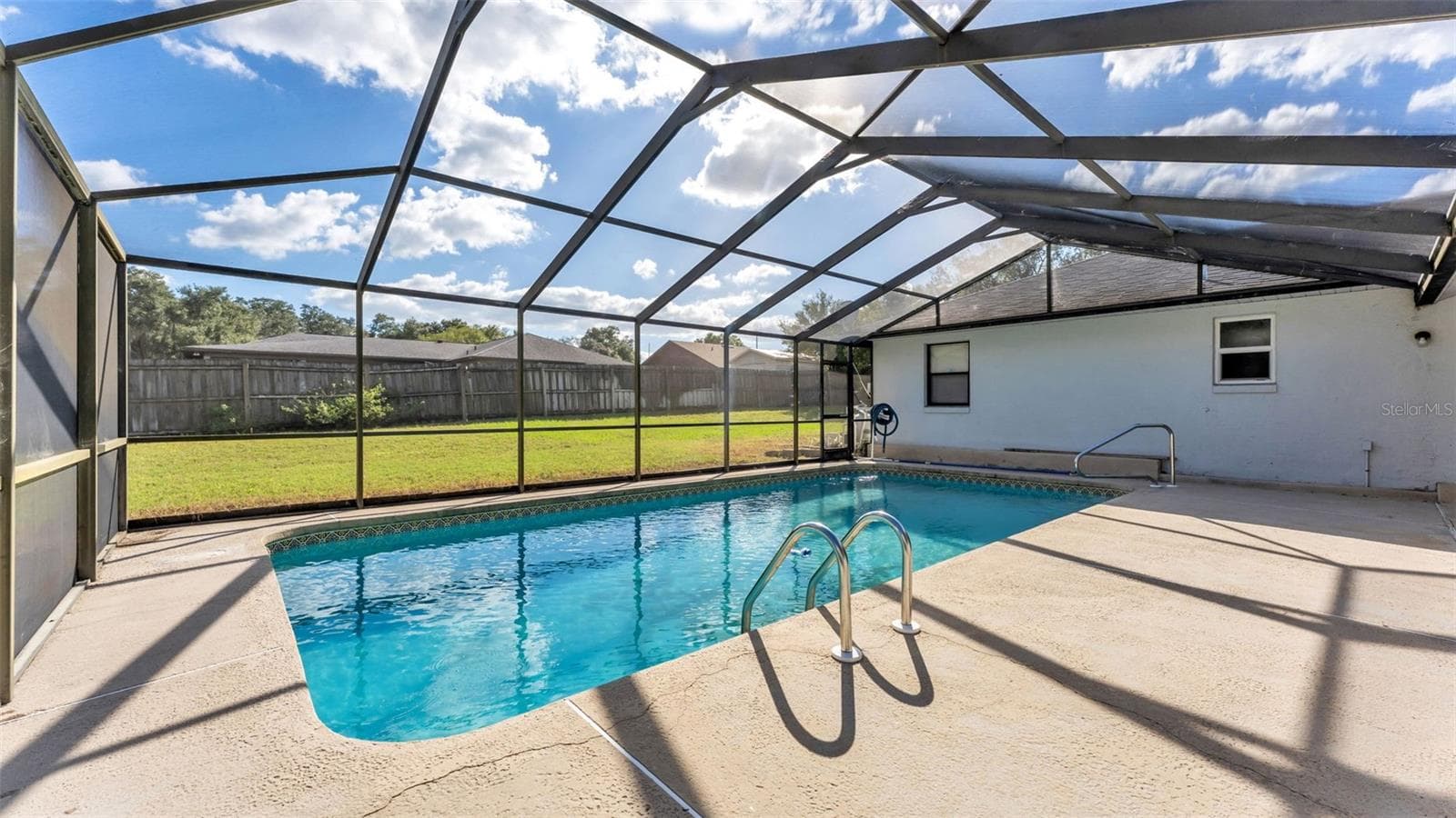 Single Family Residence at 751 CEDAR KNOLL DR N, LAKELAND, photo 32 of 42