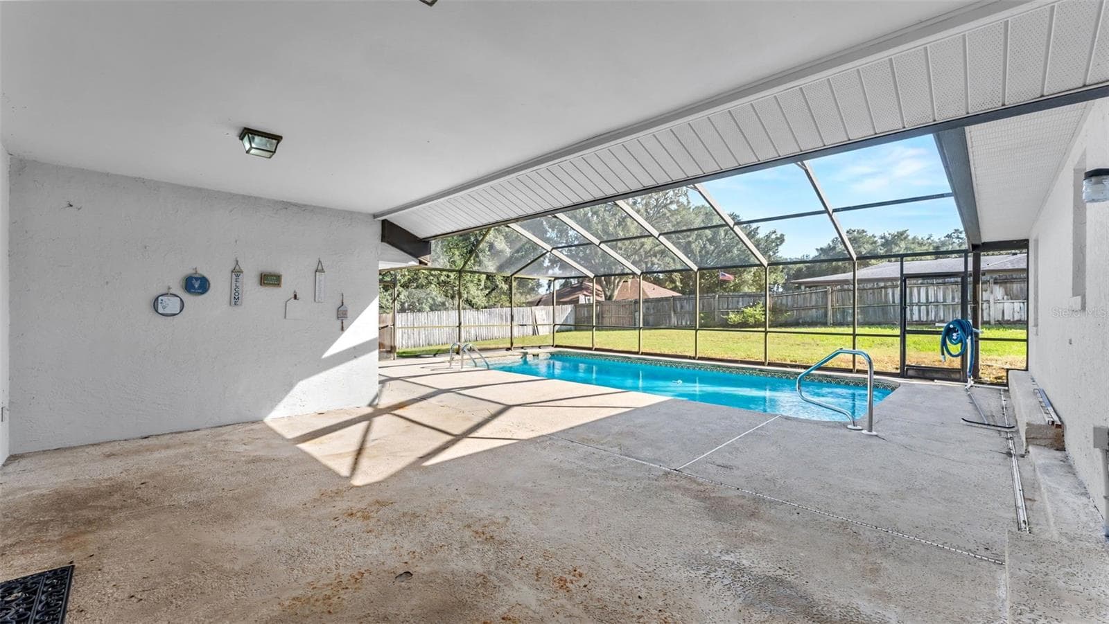 Single Family Residence at 751 CEDAR KNOLL DR N, LAKELAND, photo 37 of 42