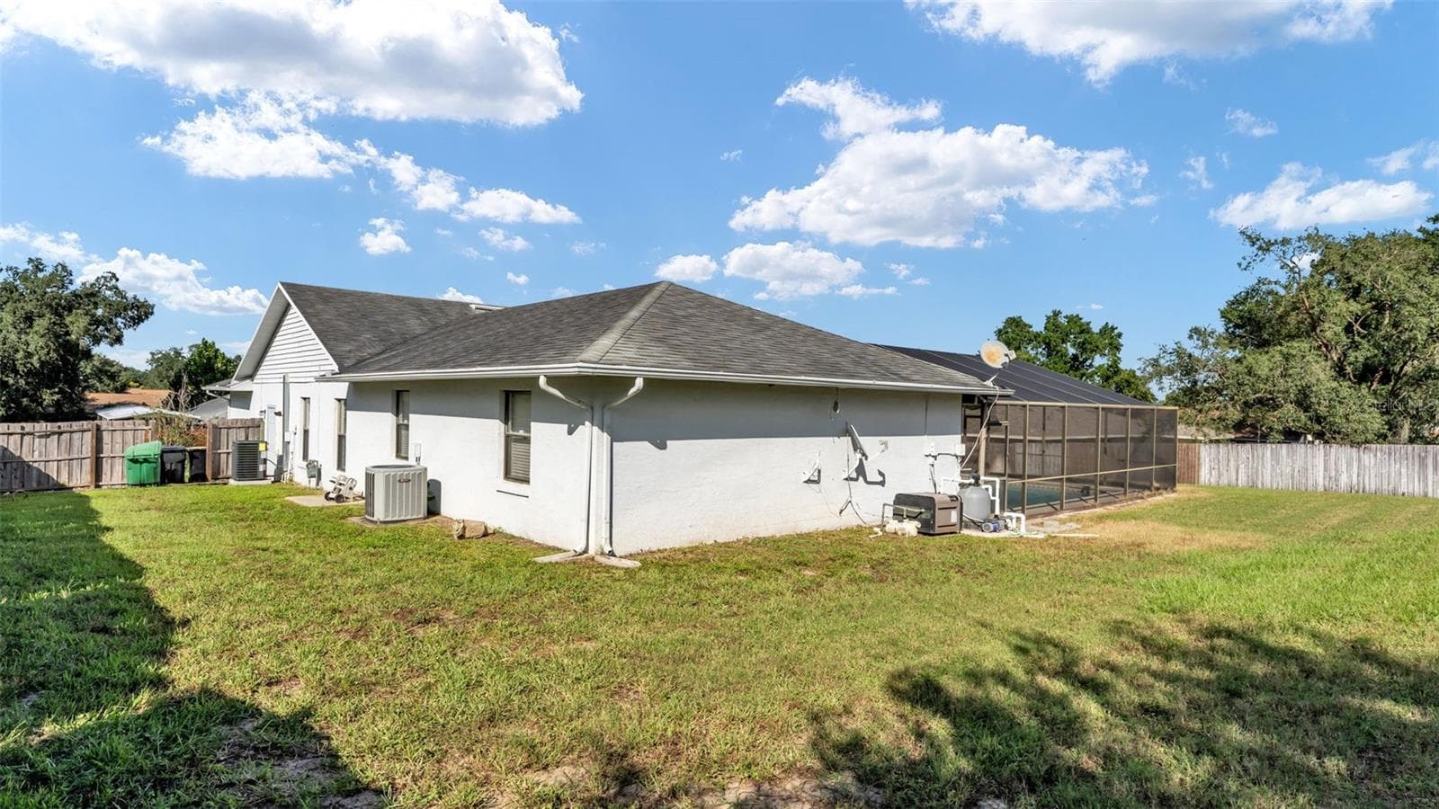 Single Family Residence at 751 CEDAR KNOLL DR N, LAKELAND, photo 40 of 42