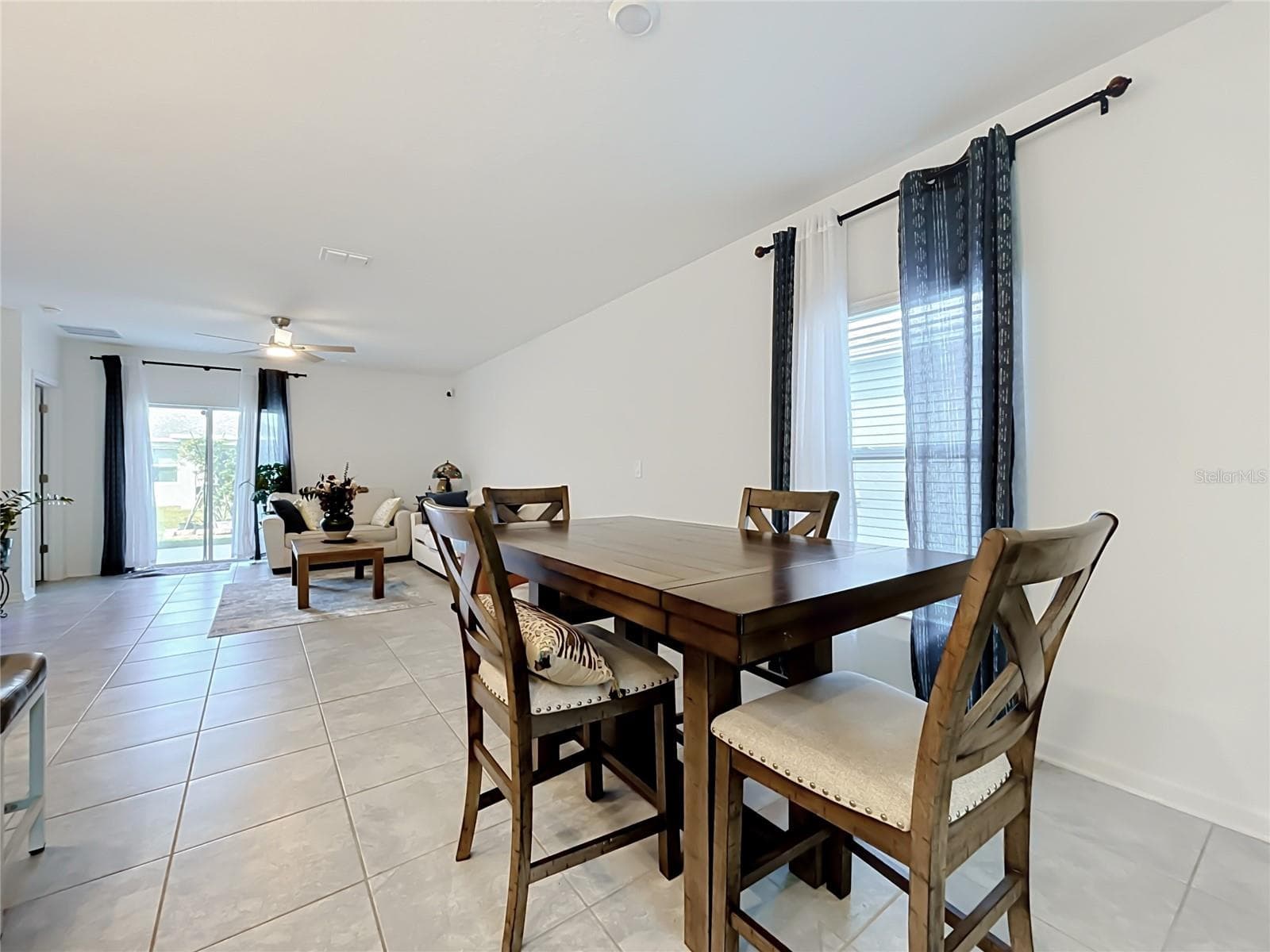 Single Family Residence at 4229 TWISTED TWIG BND, KISSIMMEE, photo 9 of 41