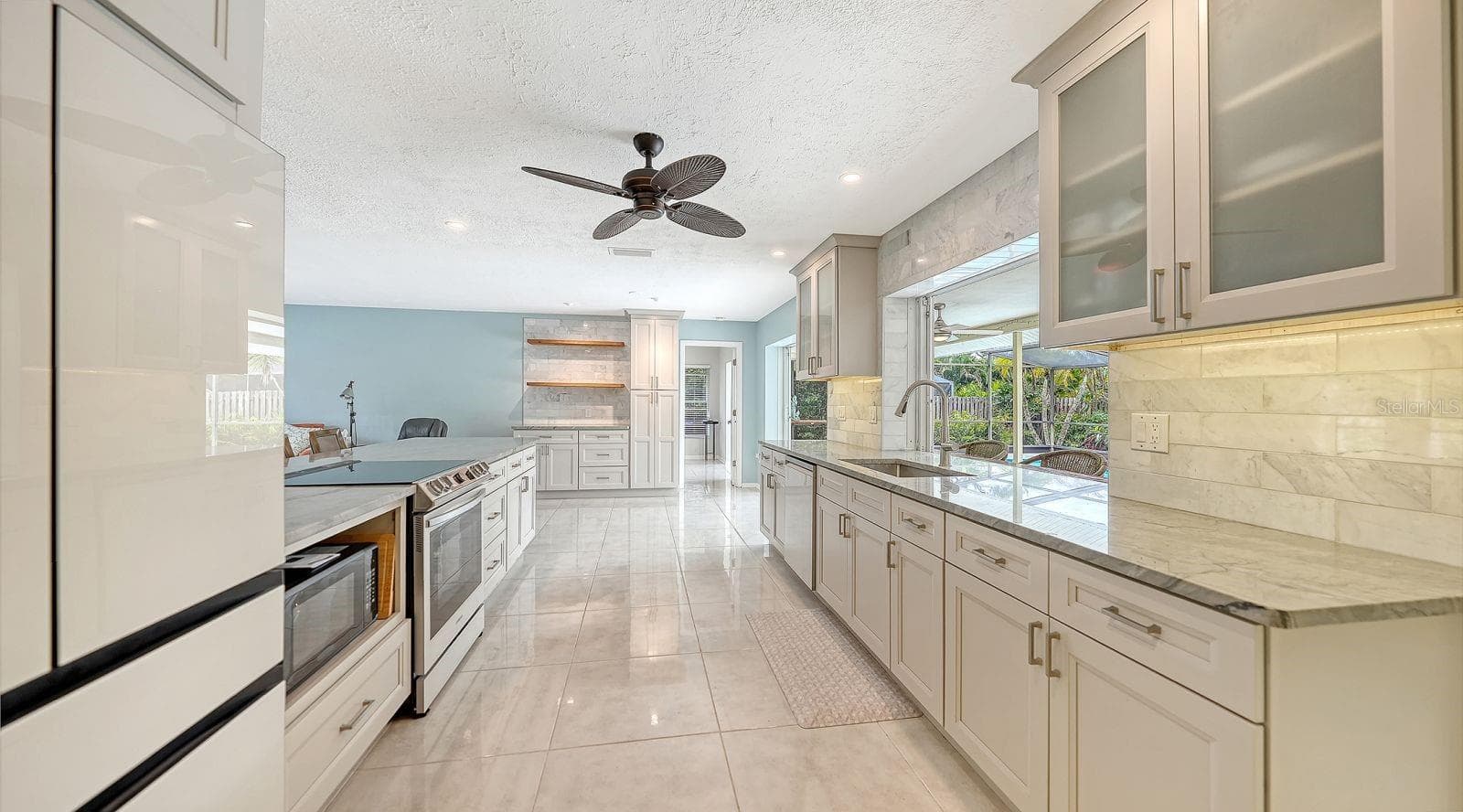 Kitchen - 2295 PINE VIEW CIR, SARASOTA
