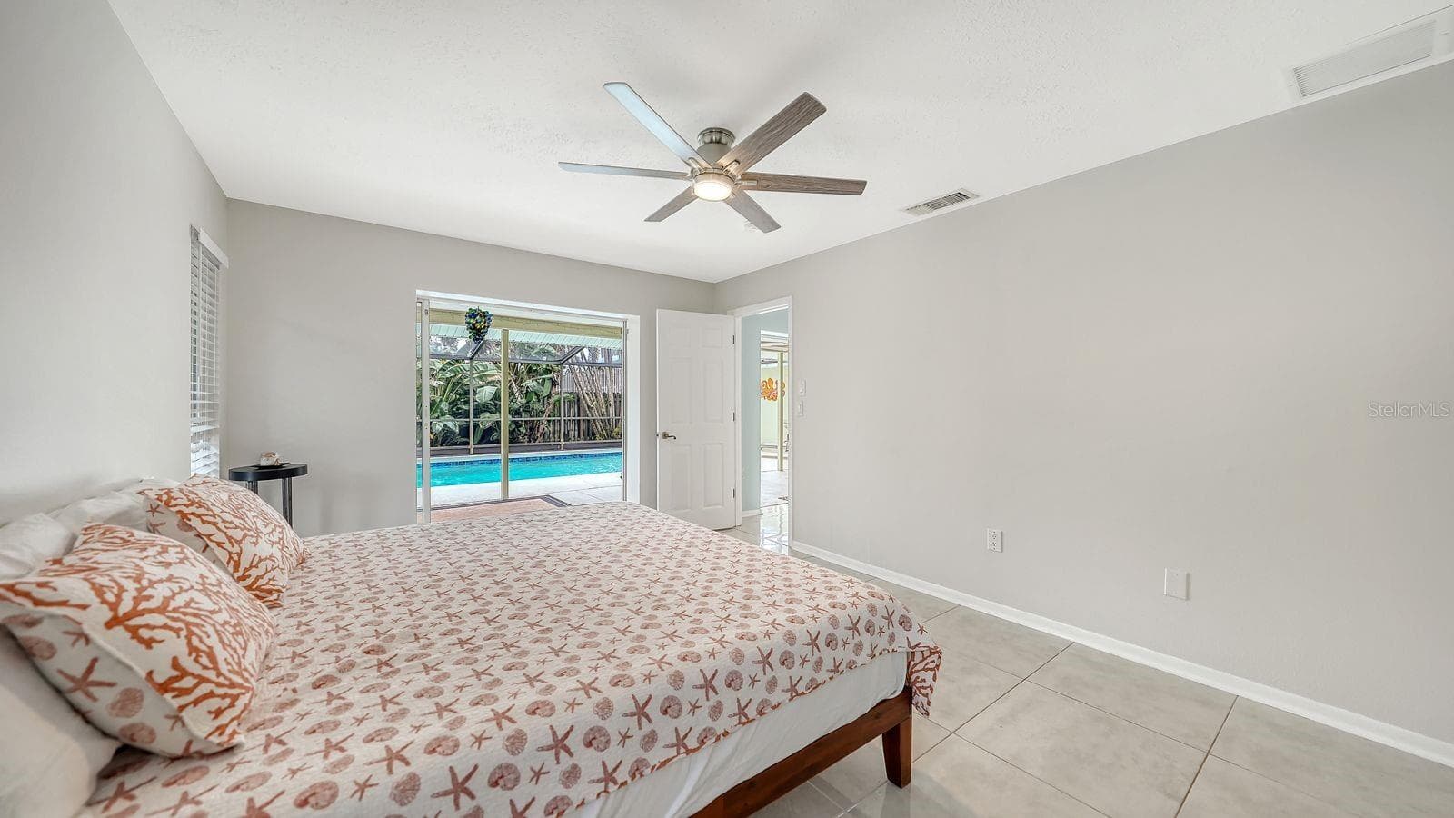 Primary Bedroom - 2295 PINE VIEW CIR, SARASOTA