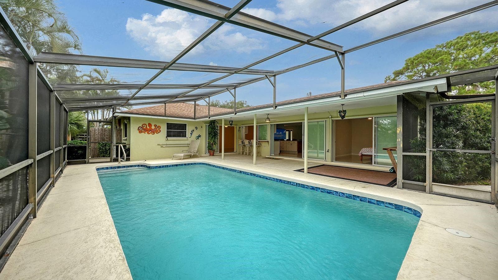 27 x 14 Salt Pool - 2295 PINE VIEW CIR, SARASOTA