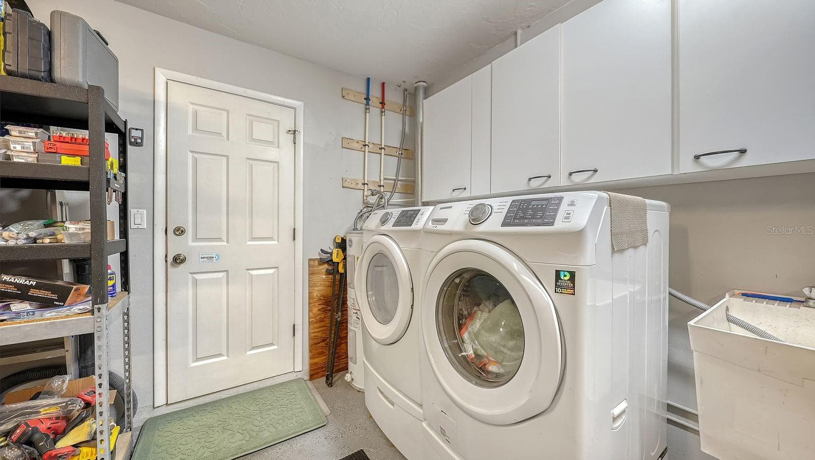 Washer & Dryer included. - 2295 PINE VIEW CIR, SARASOTA