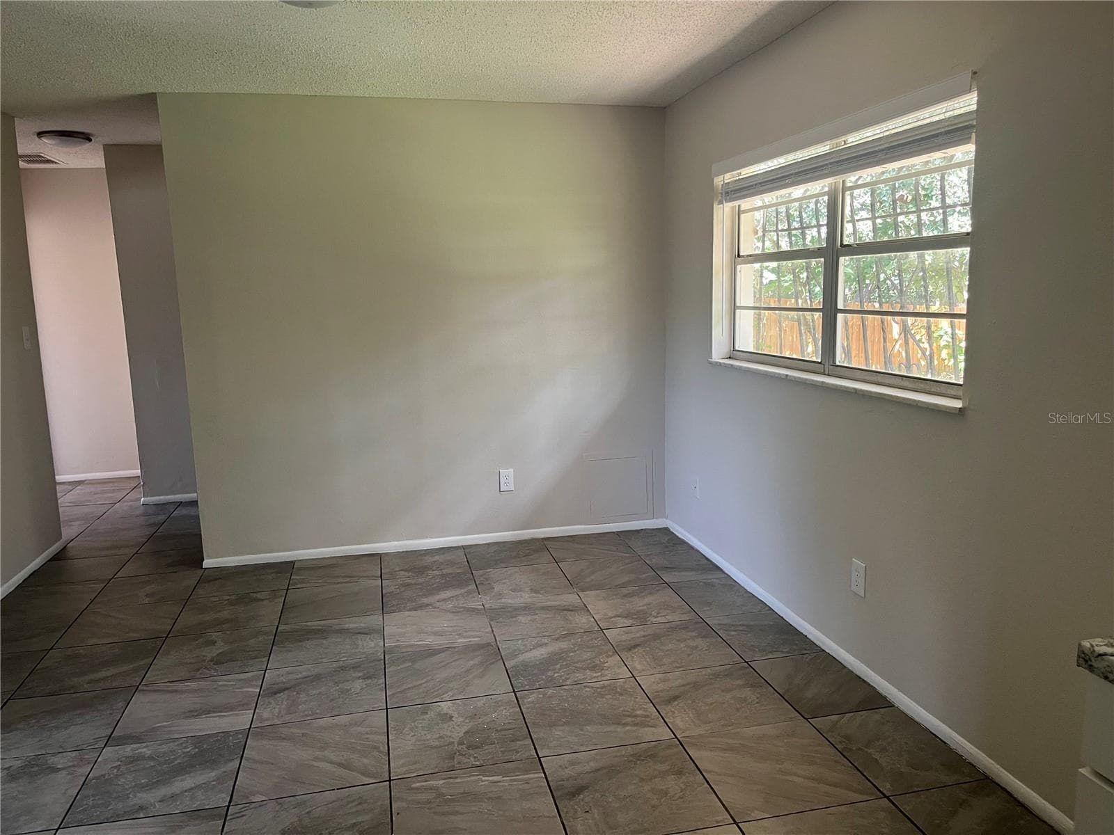 Single Family Residence at 1805 GRIMKE AVE, APOPKA, photo 3 of 12
