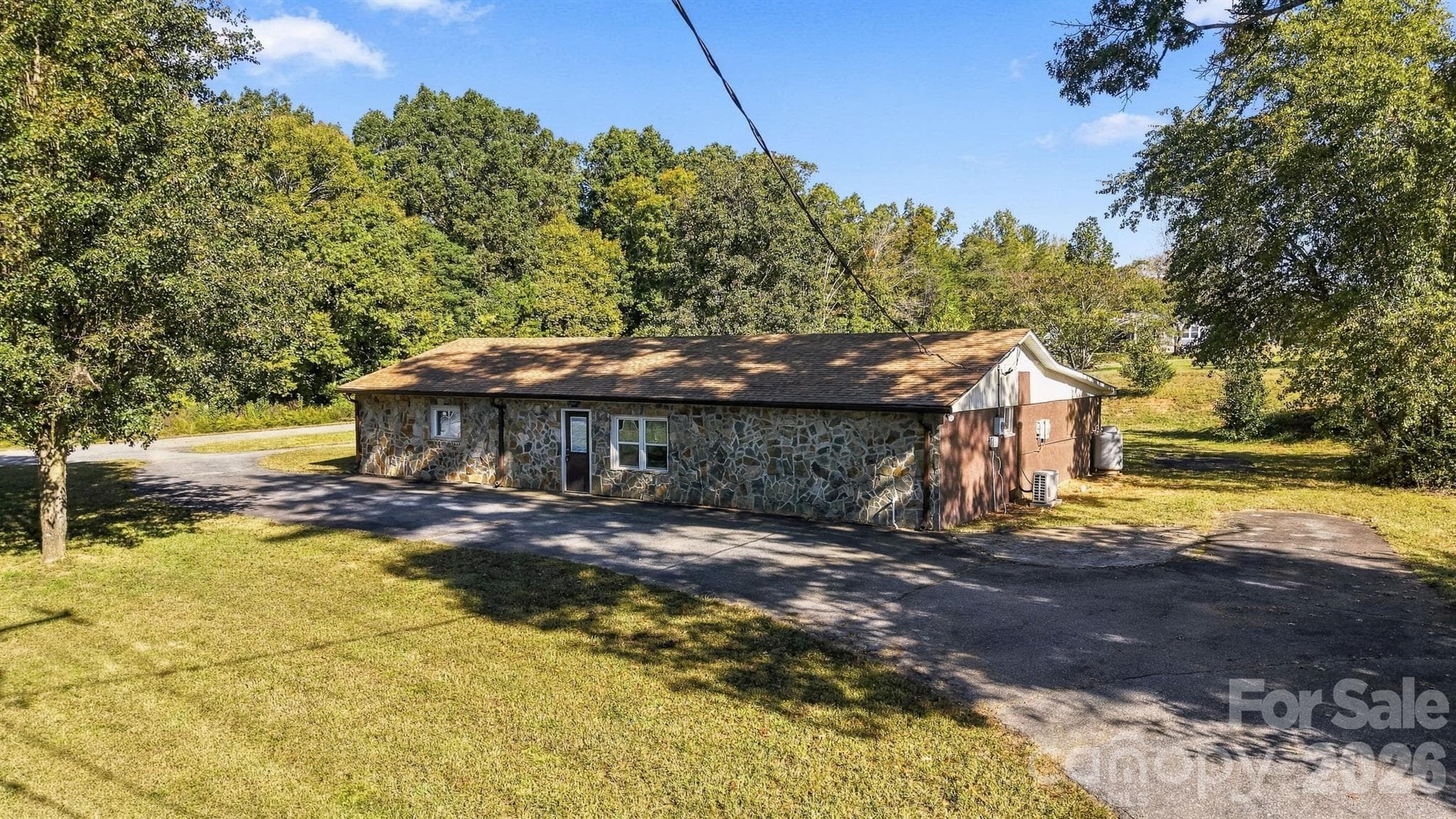 Business at 1202 Airport Rhodhiss Road, Hickory, photo 2 of 37