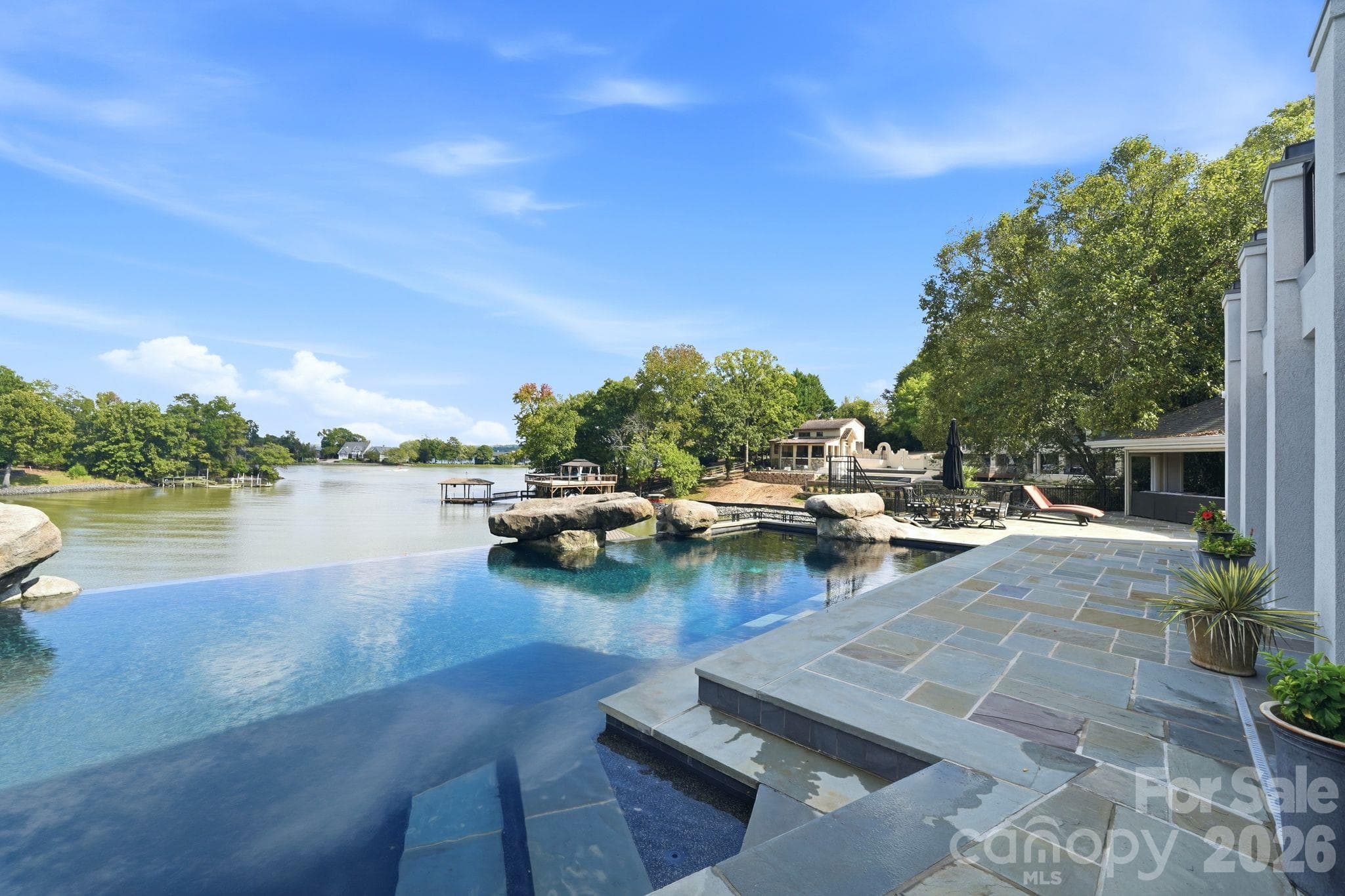 Single Family Residence at 47 Hamiltons Ferry Road, Lake Wylie, photo 40 of 47