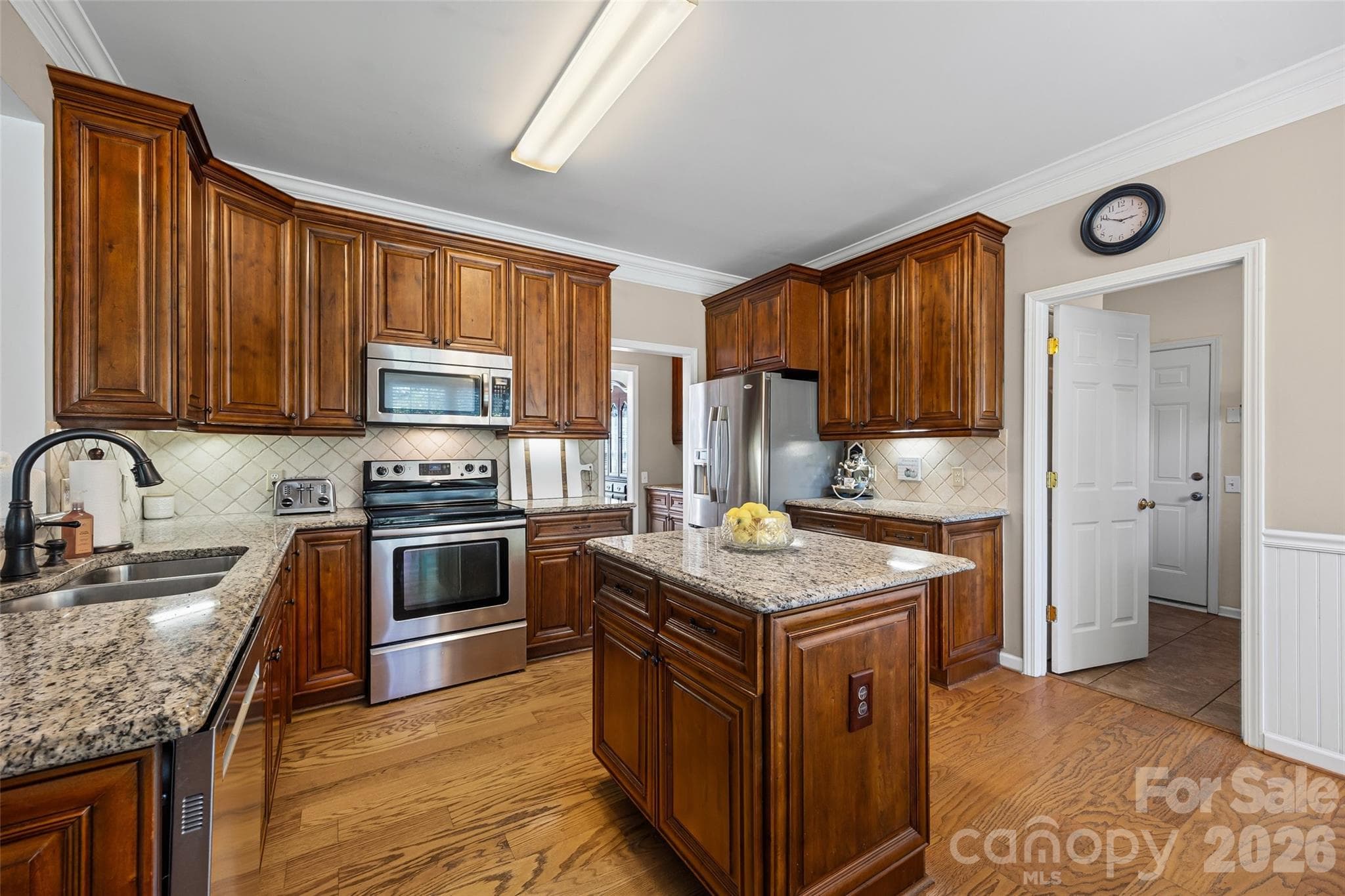 Kitchen - 5899 Crimson Oak Court, Harrisburg