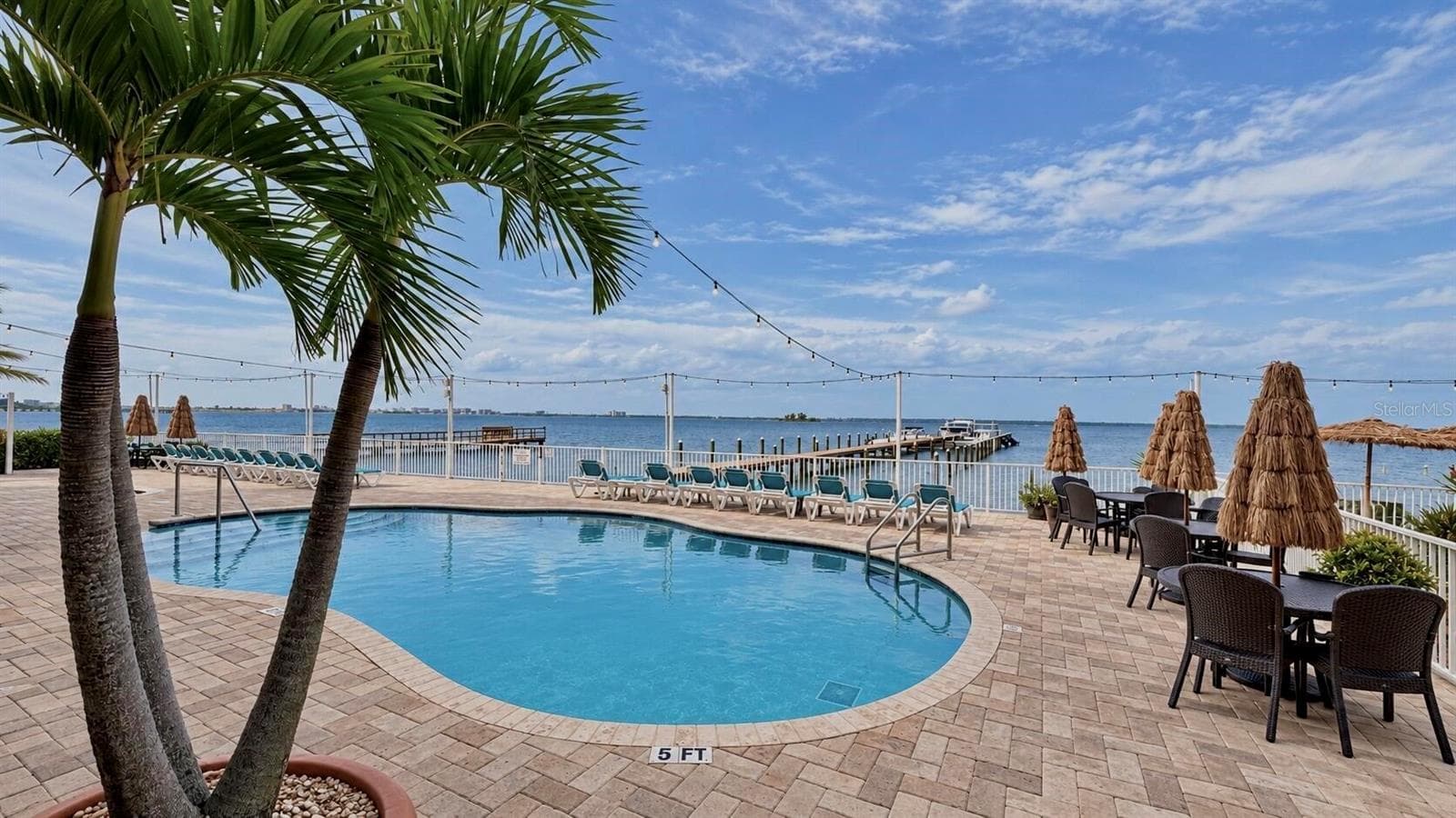 Condo - Hotel at 1420 BAYSHORE BLVD #309, DUNEDIN, photo 4 of 26