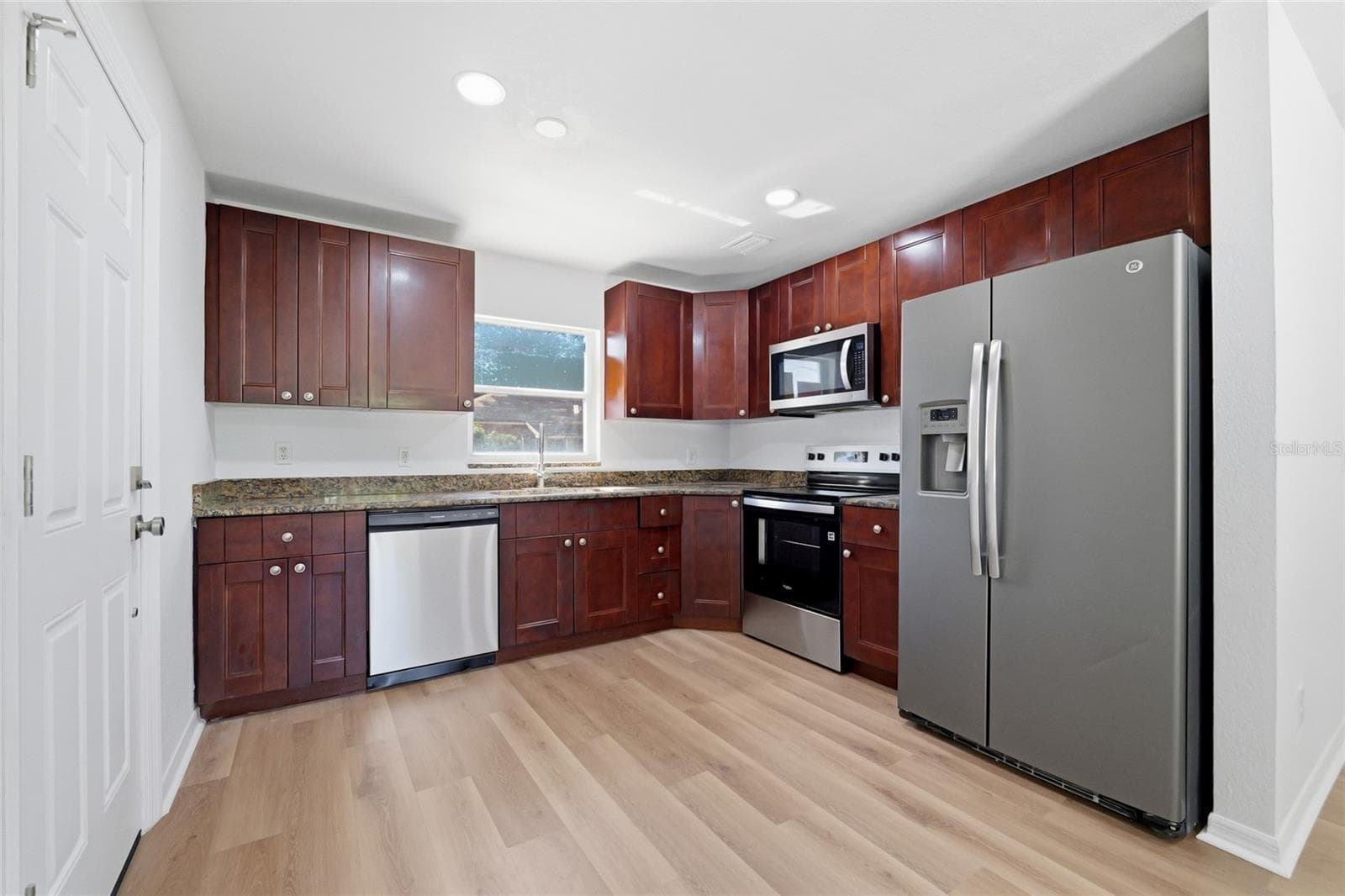 Single Family Residence at 1102 E SITKA ST, TAMPA, photo 6 of 27