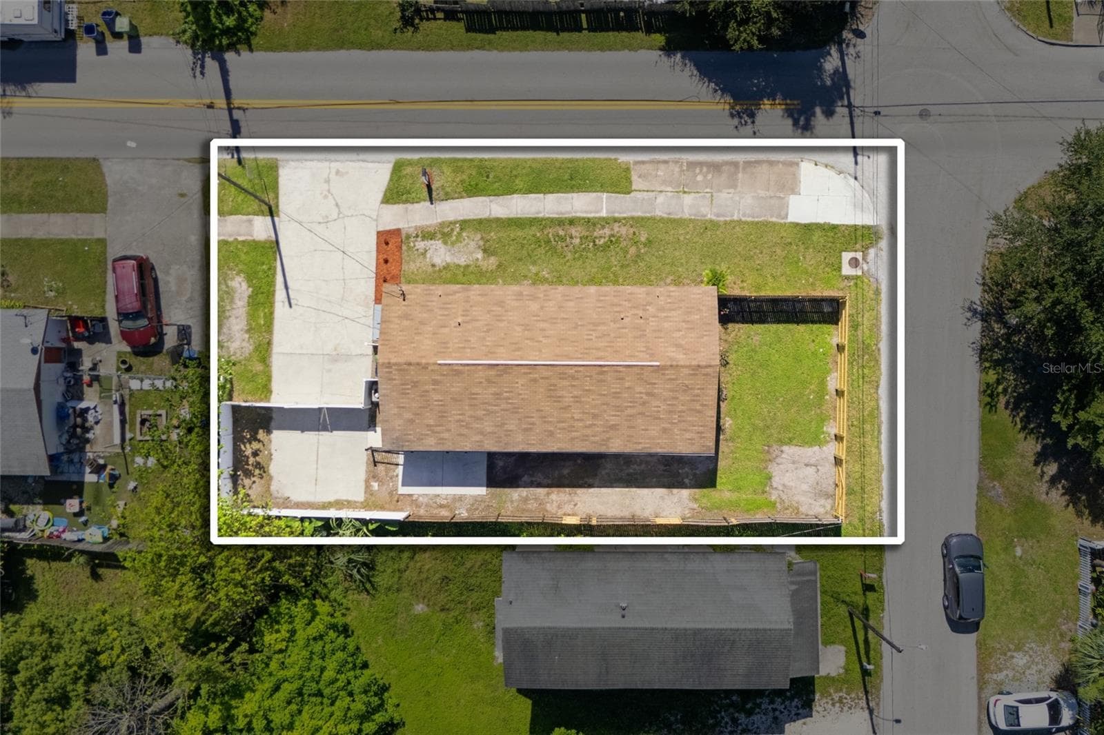 Single Family Residence at 1102 E SITKA ST, TAMPA, photo 27 of 27